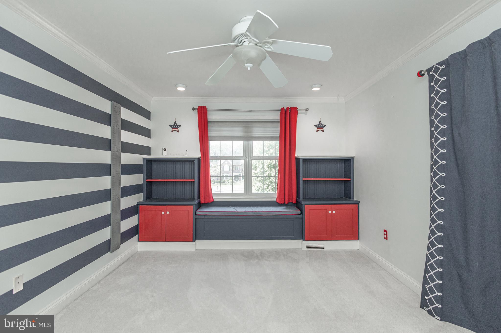 RAVEN HOLLOW - Residential