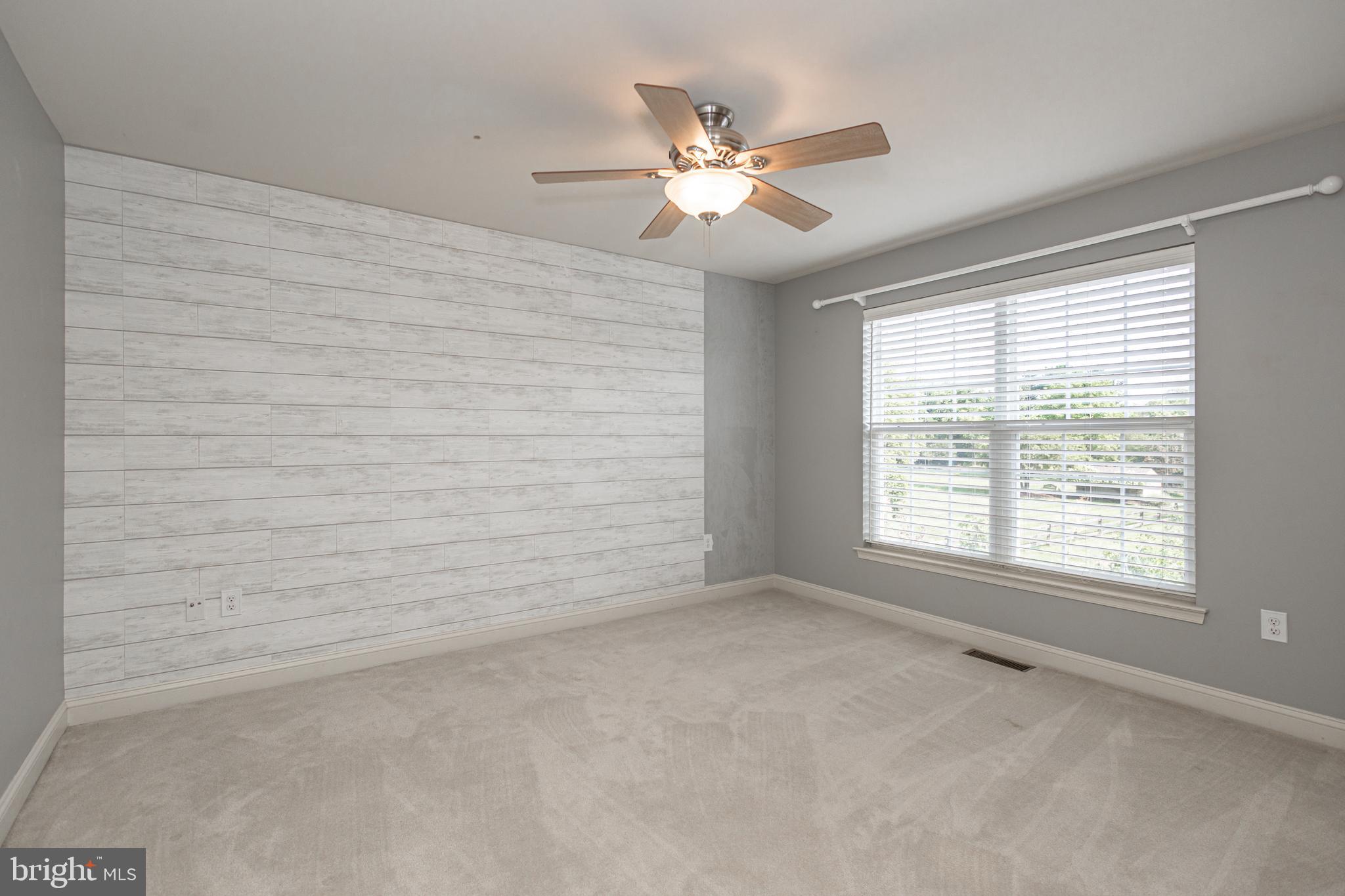 RAVEN HOLLOW - Residential