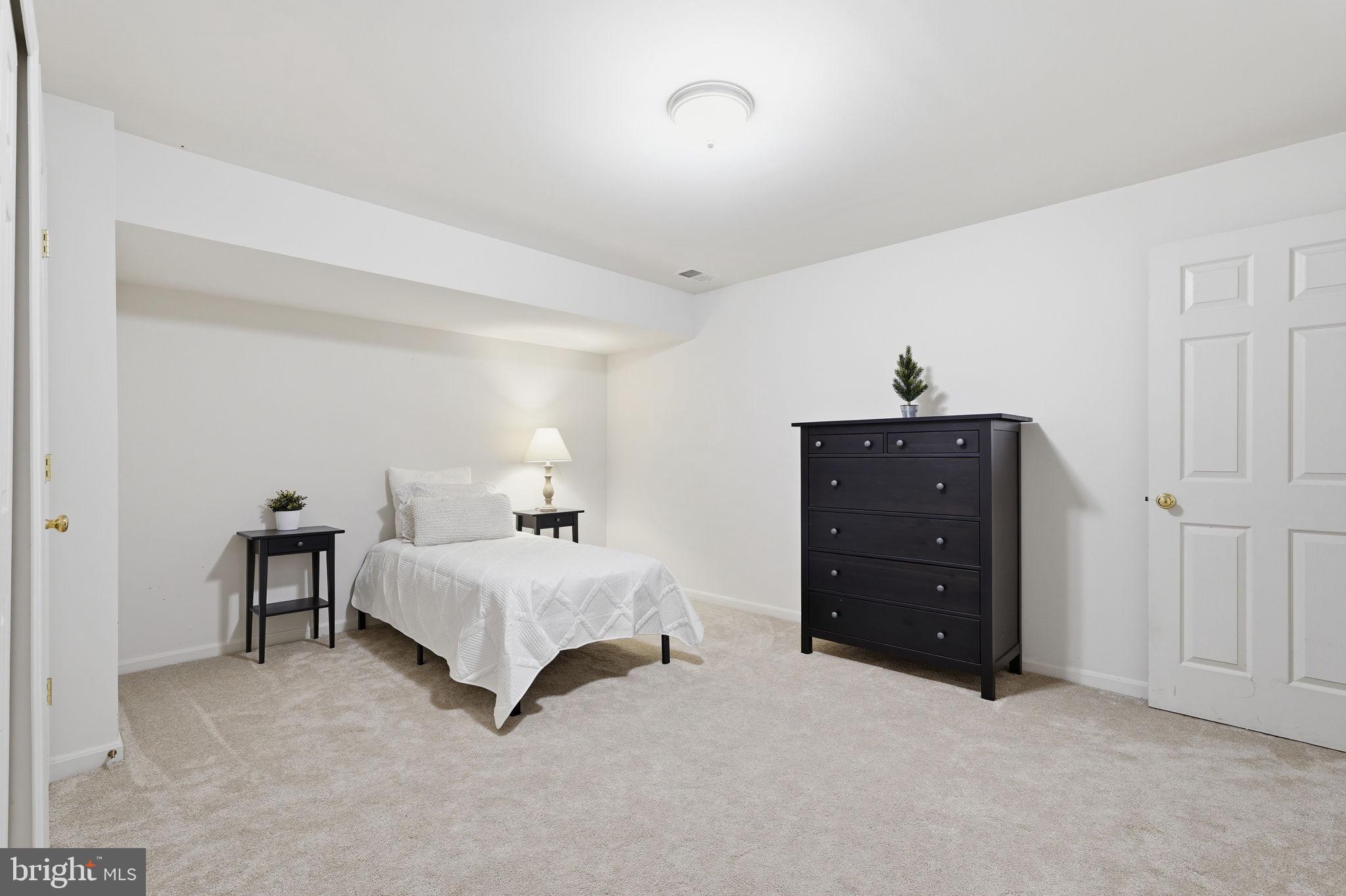 OLD DOMINION VALLEY - Residential