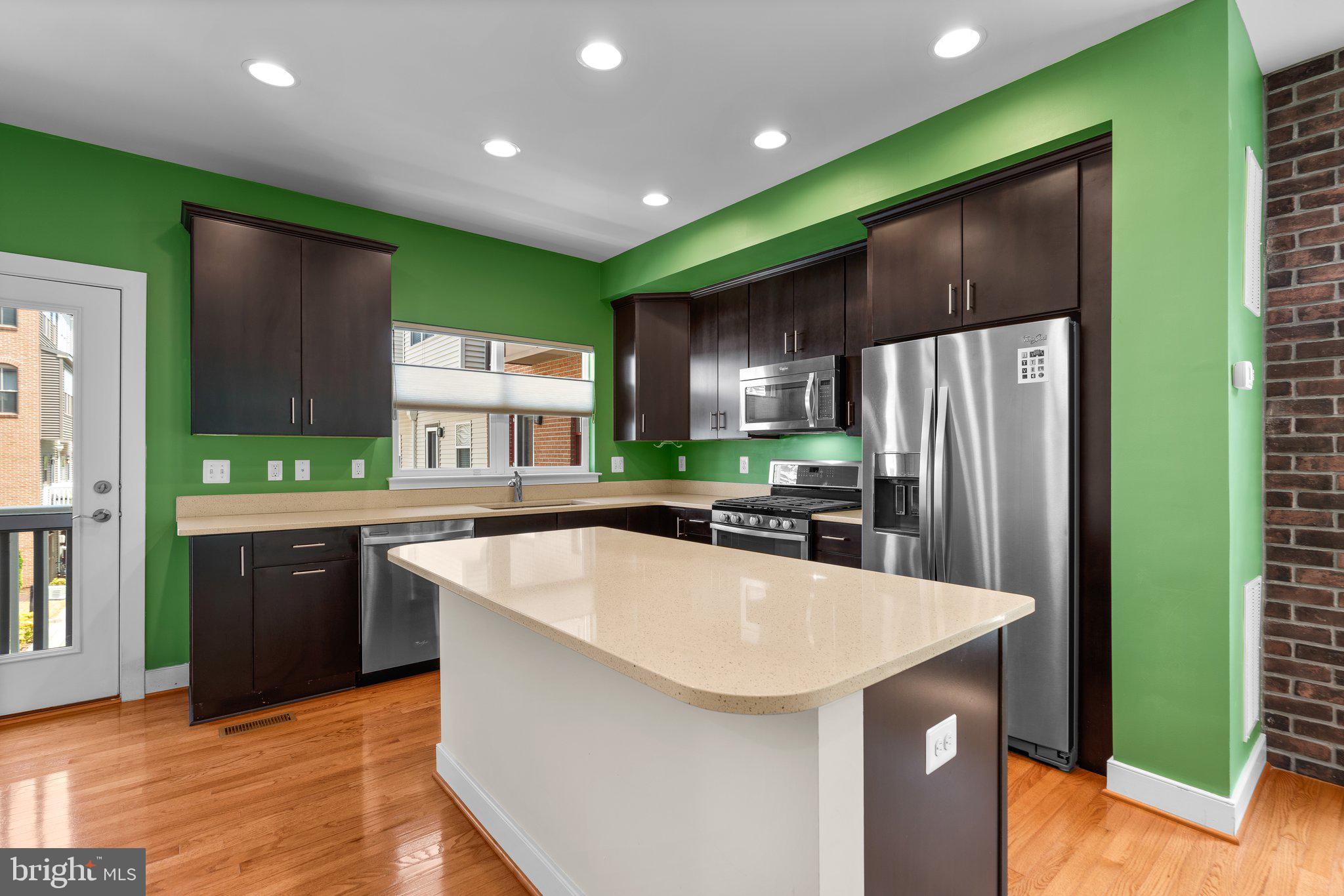 EYA ARTS DISTRICT - Residential