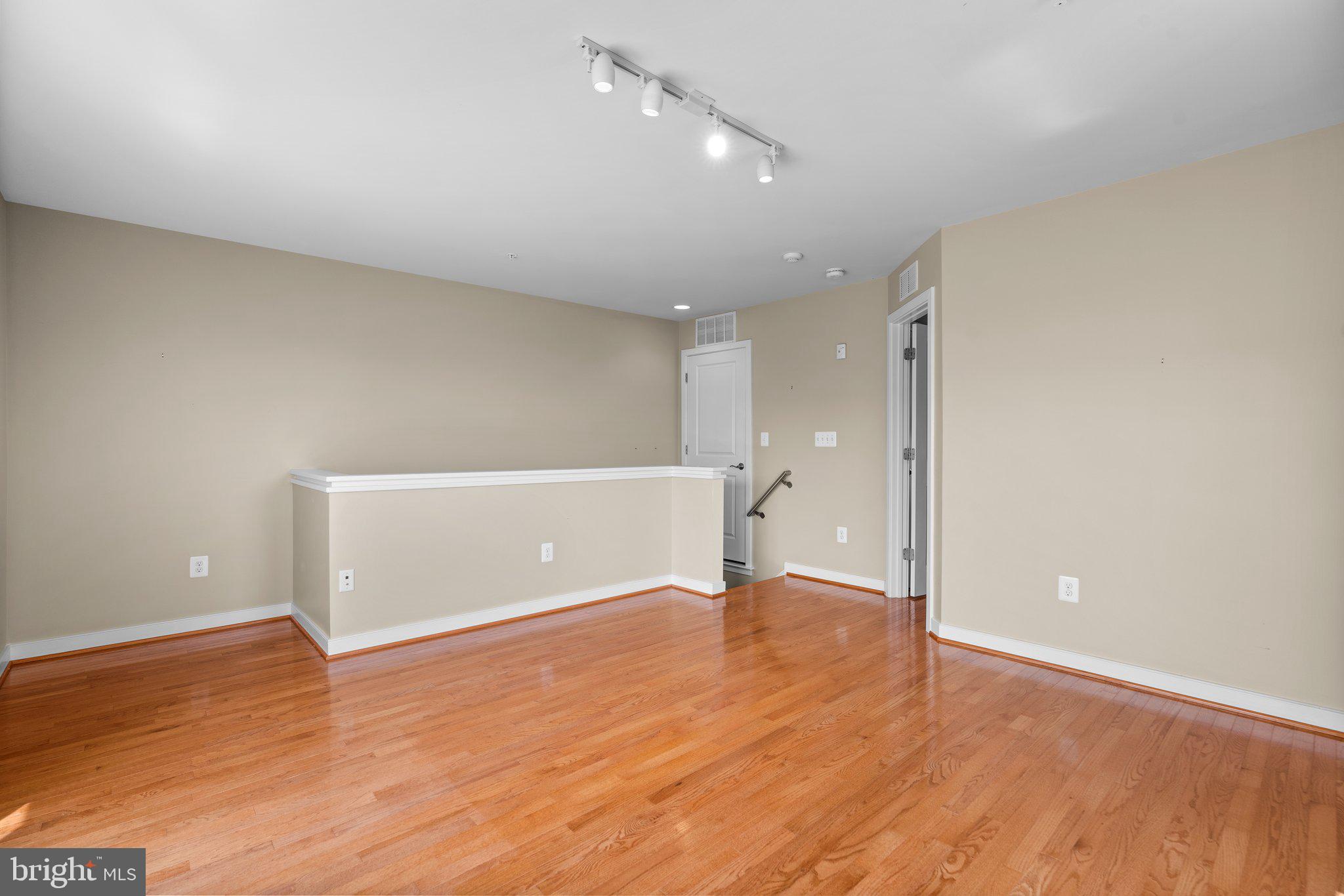 EYA ARTS DISTRICT - Residential