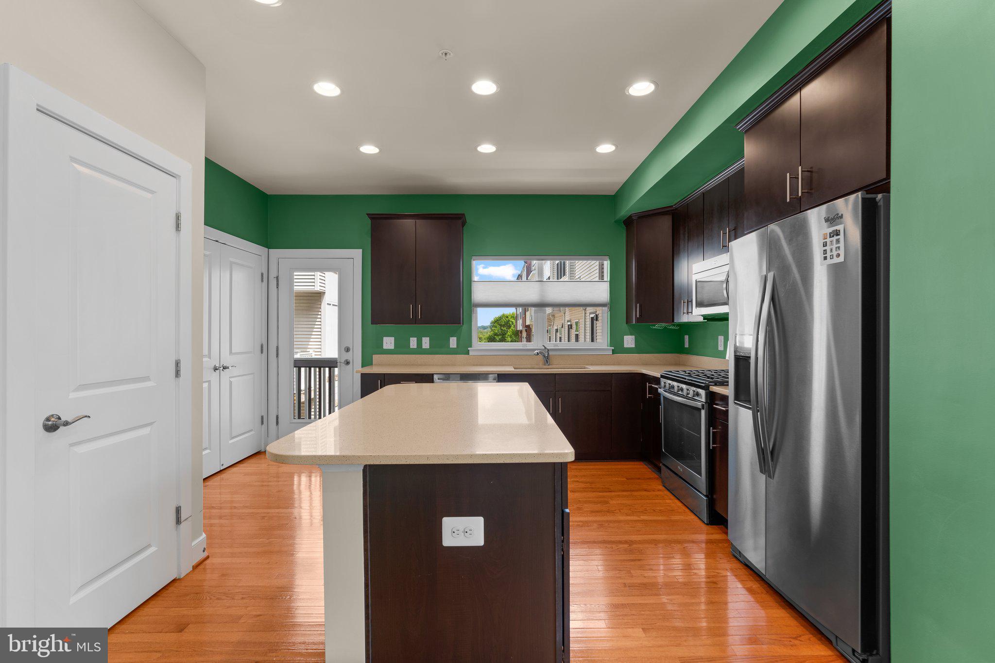 EYA ARTS DISTRICT - Residential