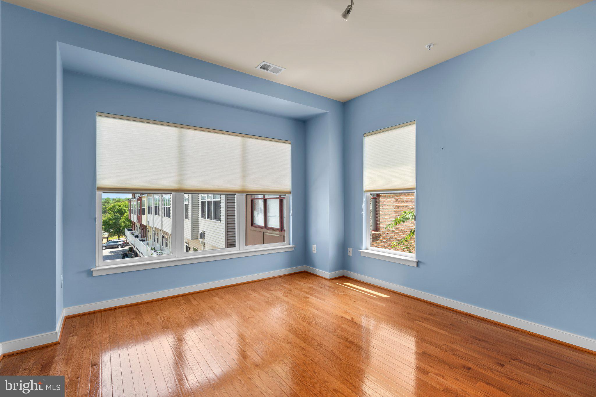 EYA ARTS DISTRICT - Residential