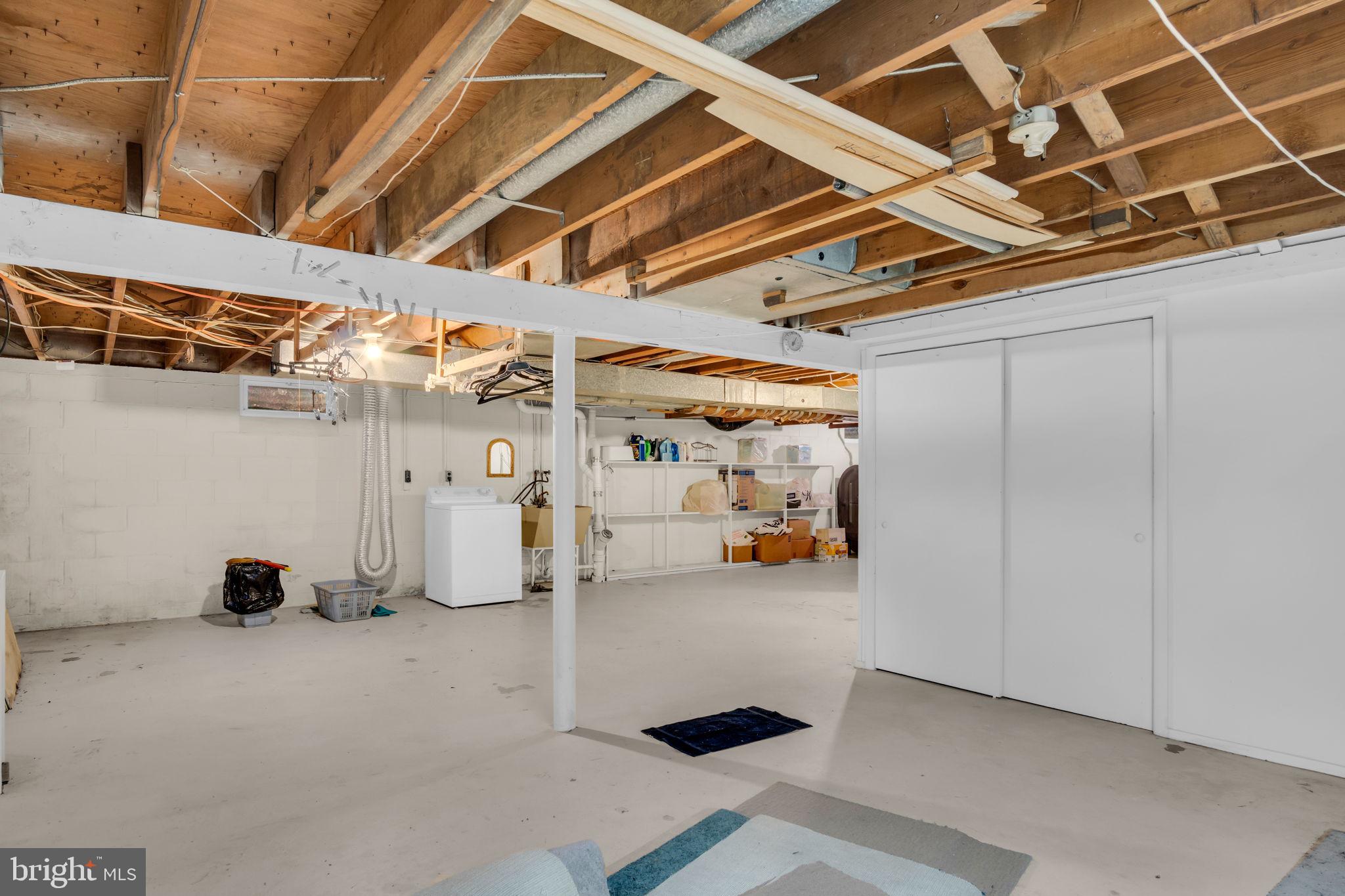 WINDSOR PARK - Residential