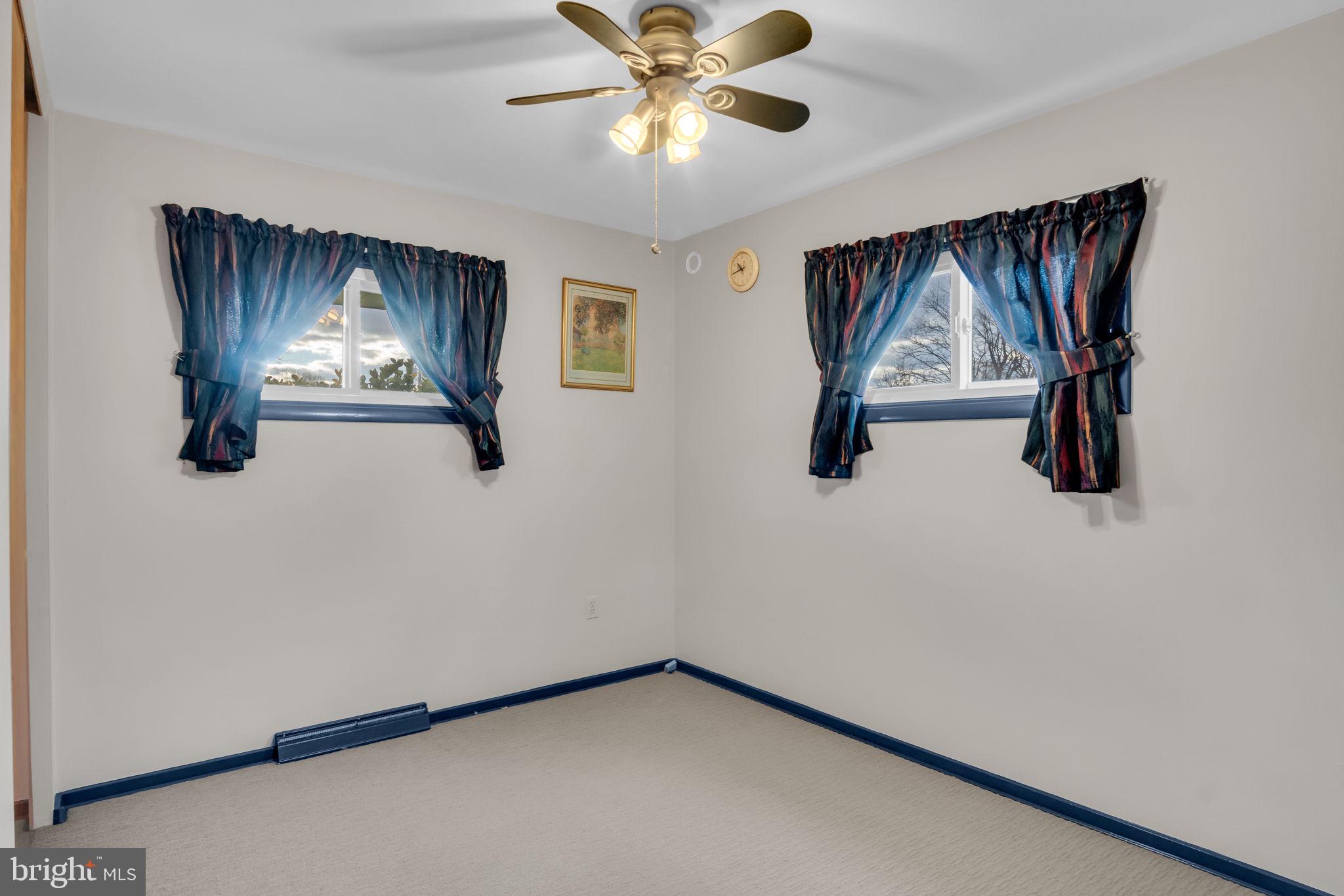 WINDSOR PARK - Residential