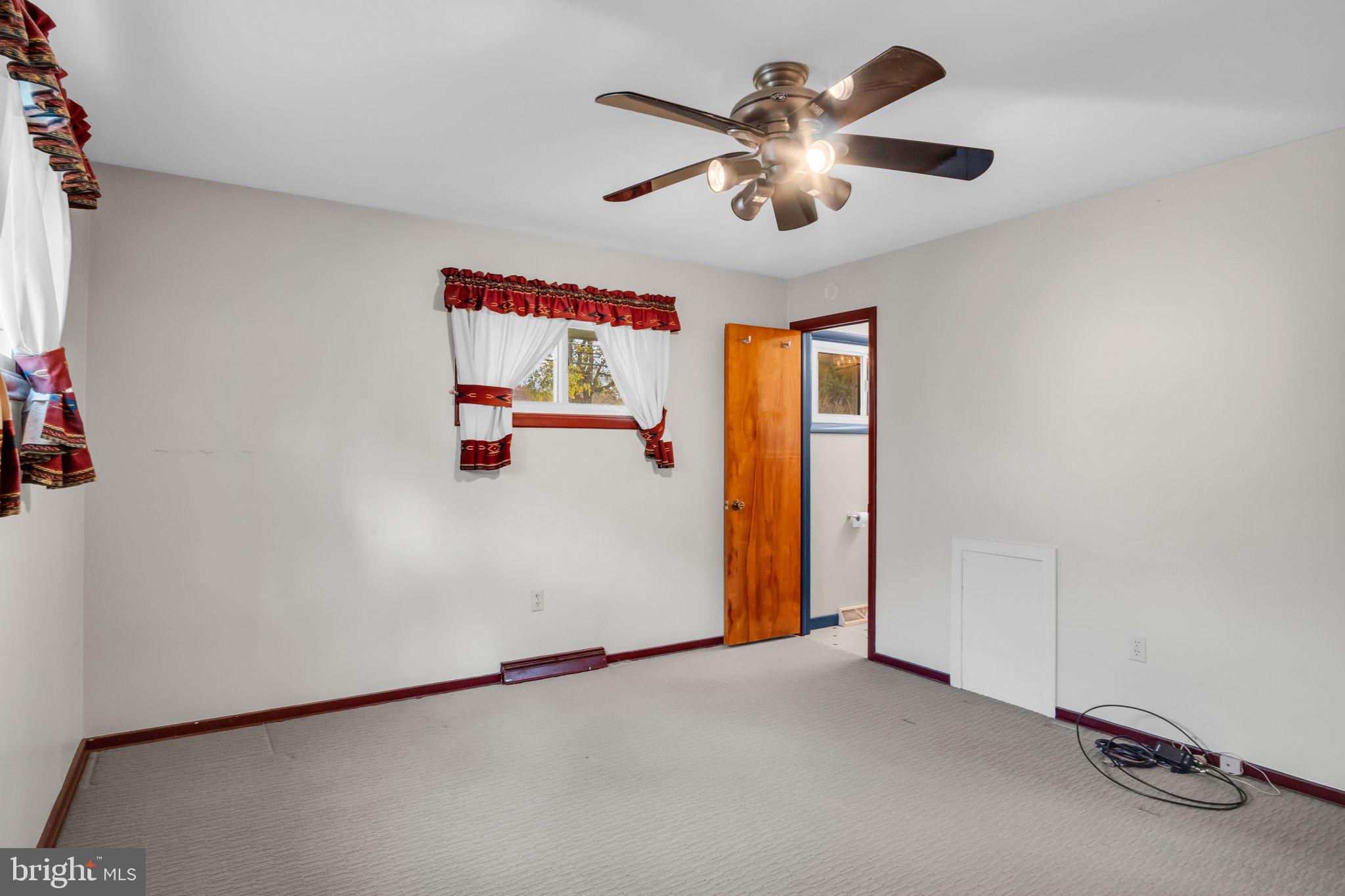 WINDSOR PARK - Residential