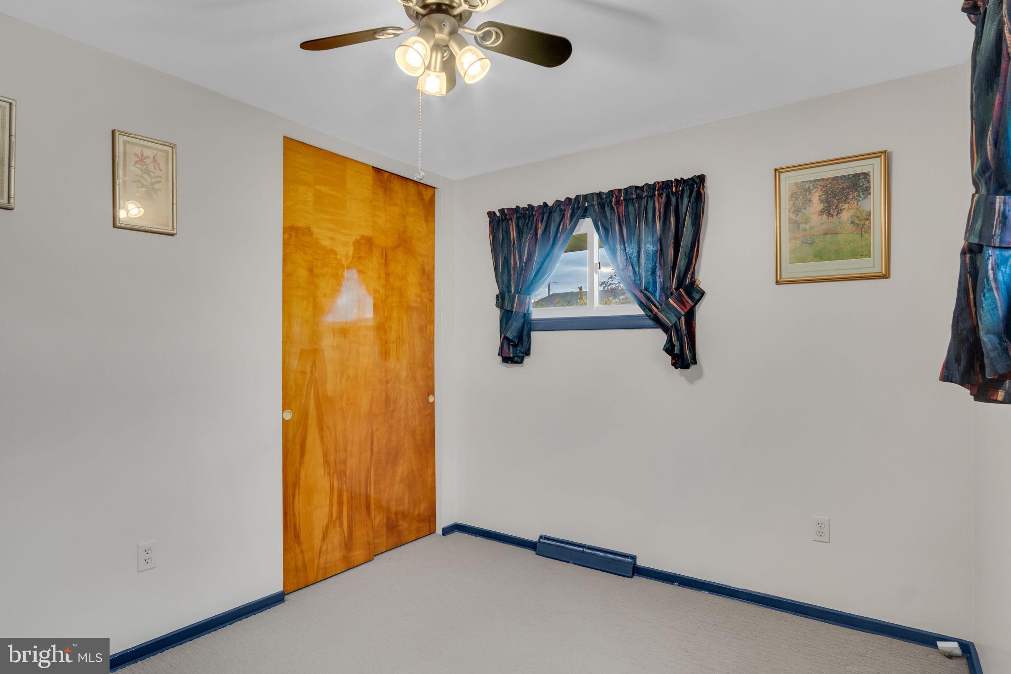 WINDSOR PARK - Residential