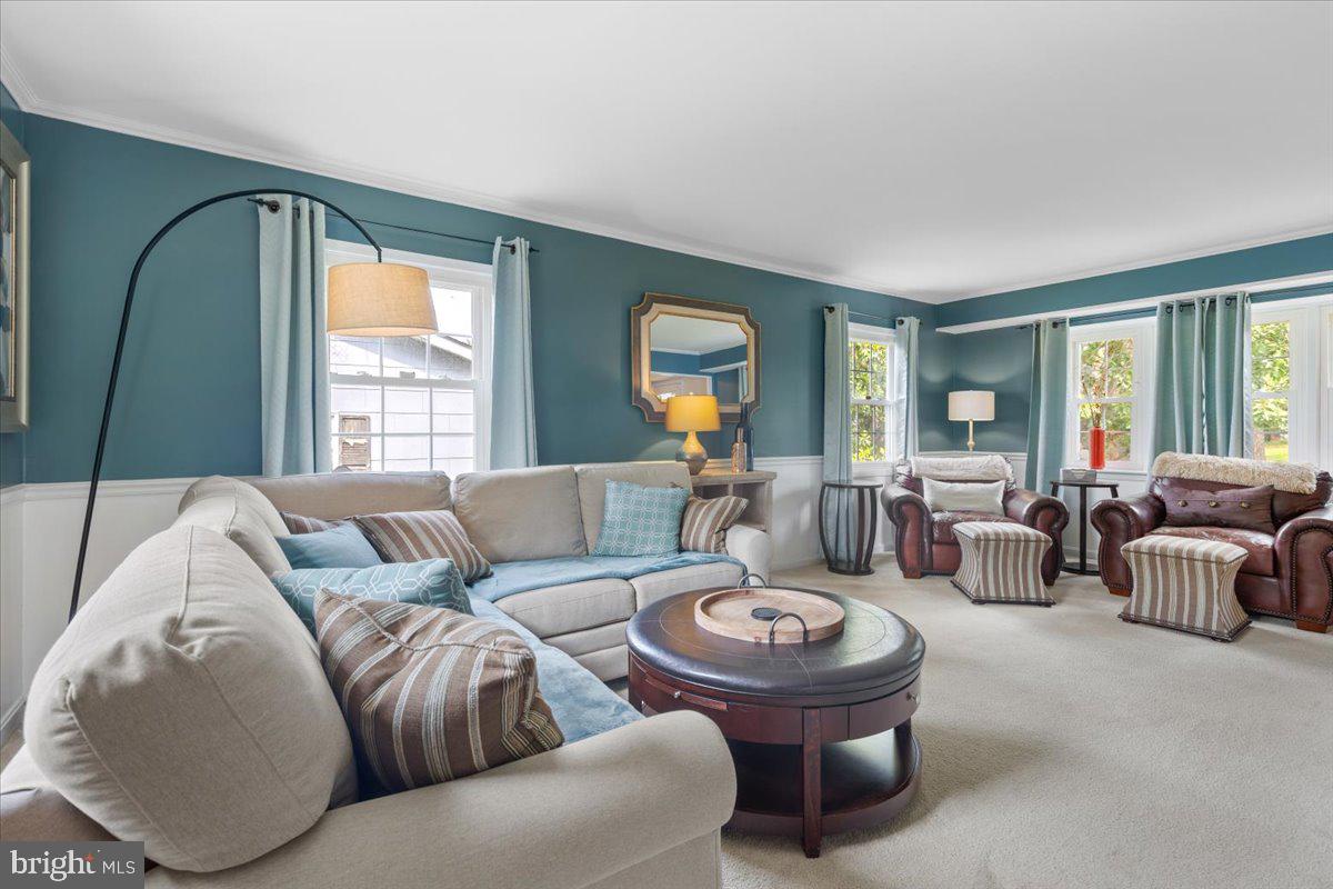 2806 BLUEJAY LANE