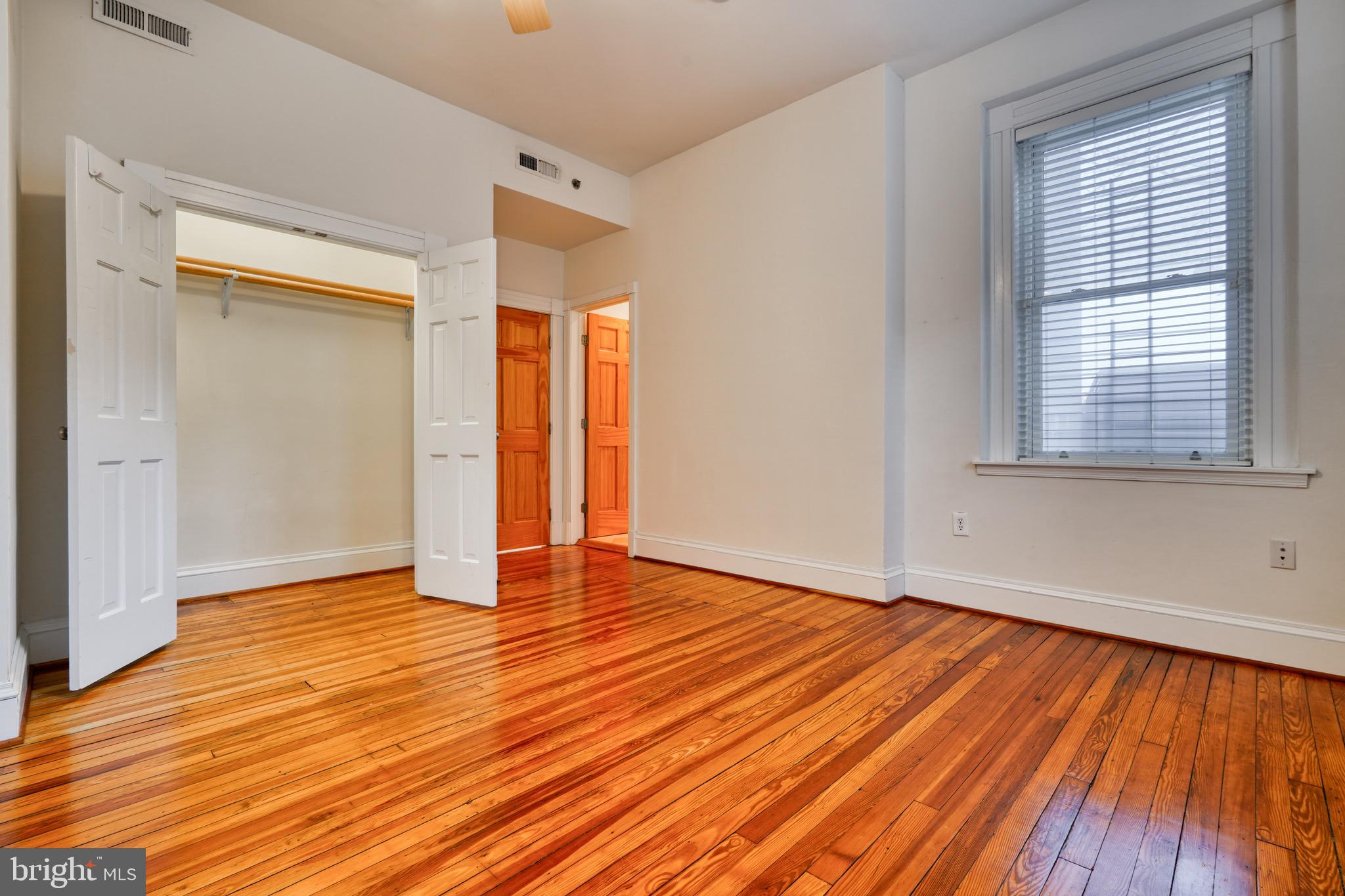 MOUNT VERNON PLACE HISTORIC DISTRICT - Residential Lease