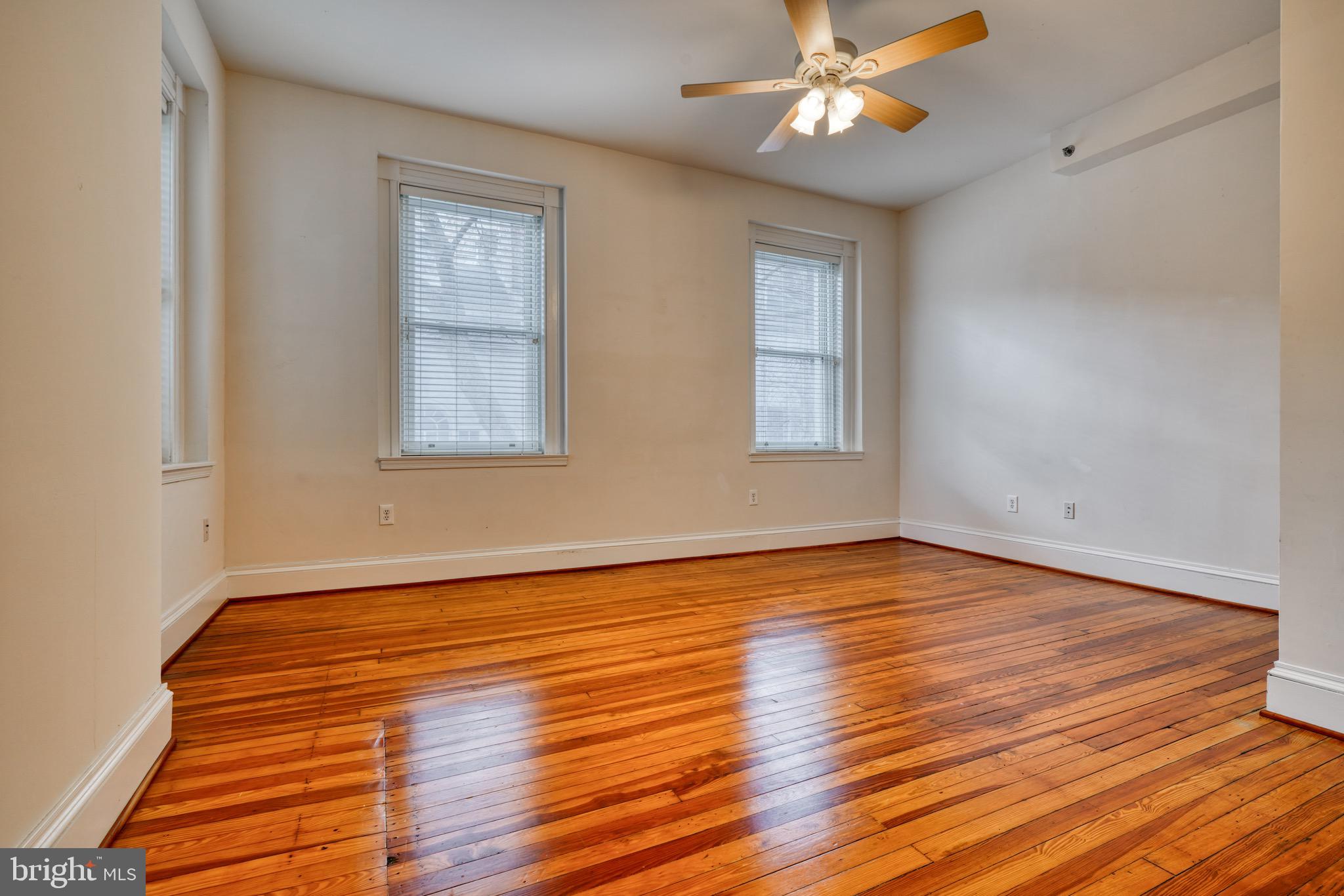 MOUNT VERNON PLACE HISTORIC DISTRICT - Residential Lease