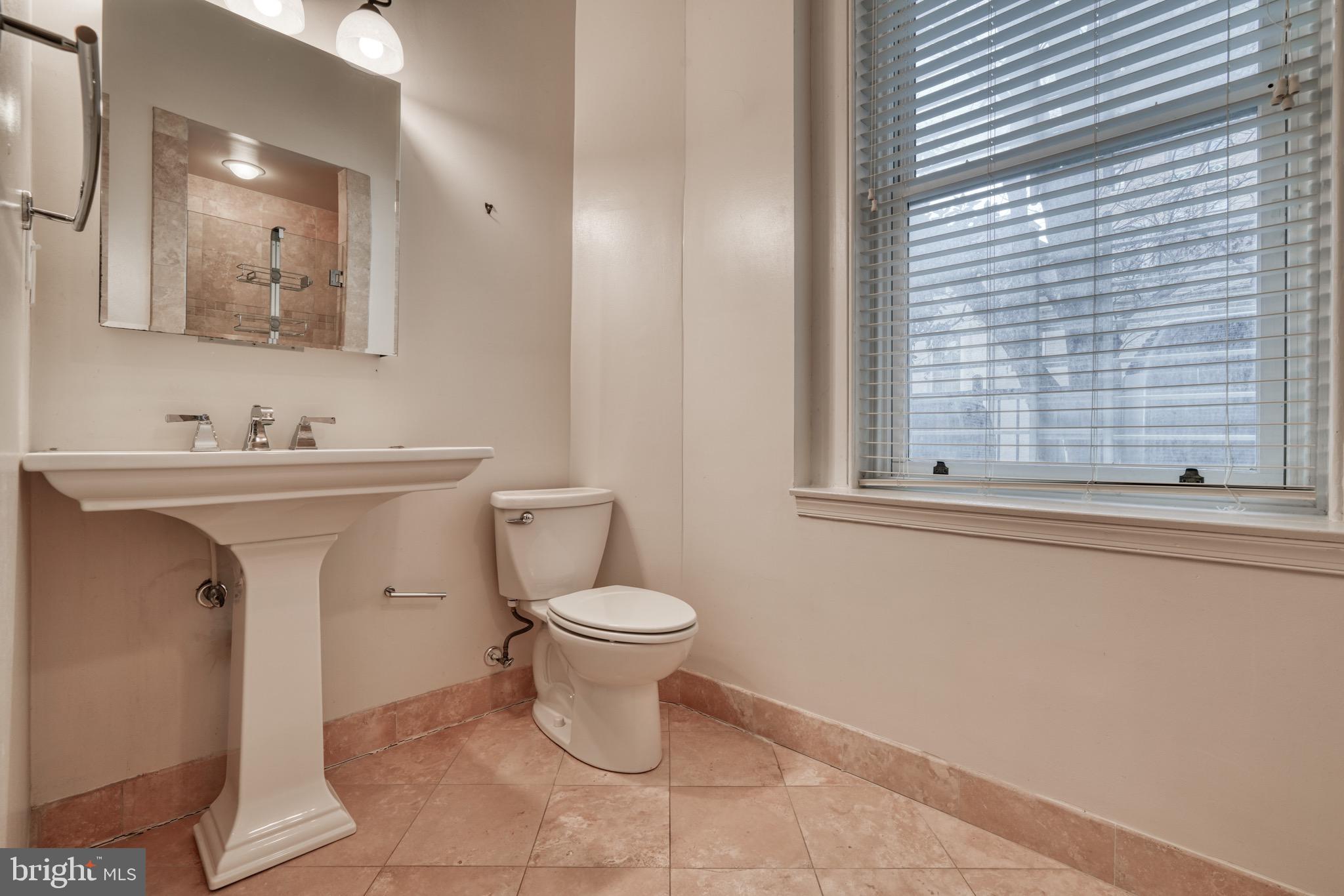 MOUNT VERNON PLACE HISTORIC DISTRICT - Residential Lease