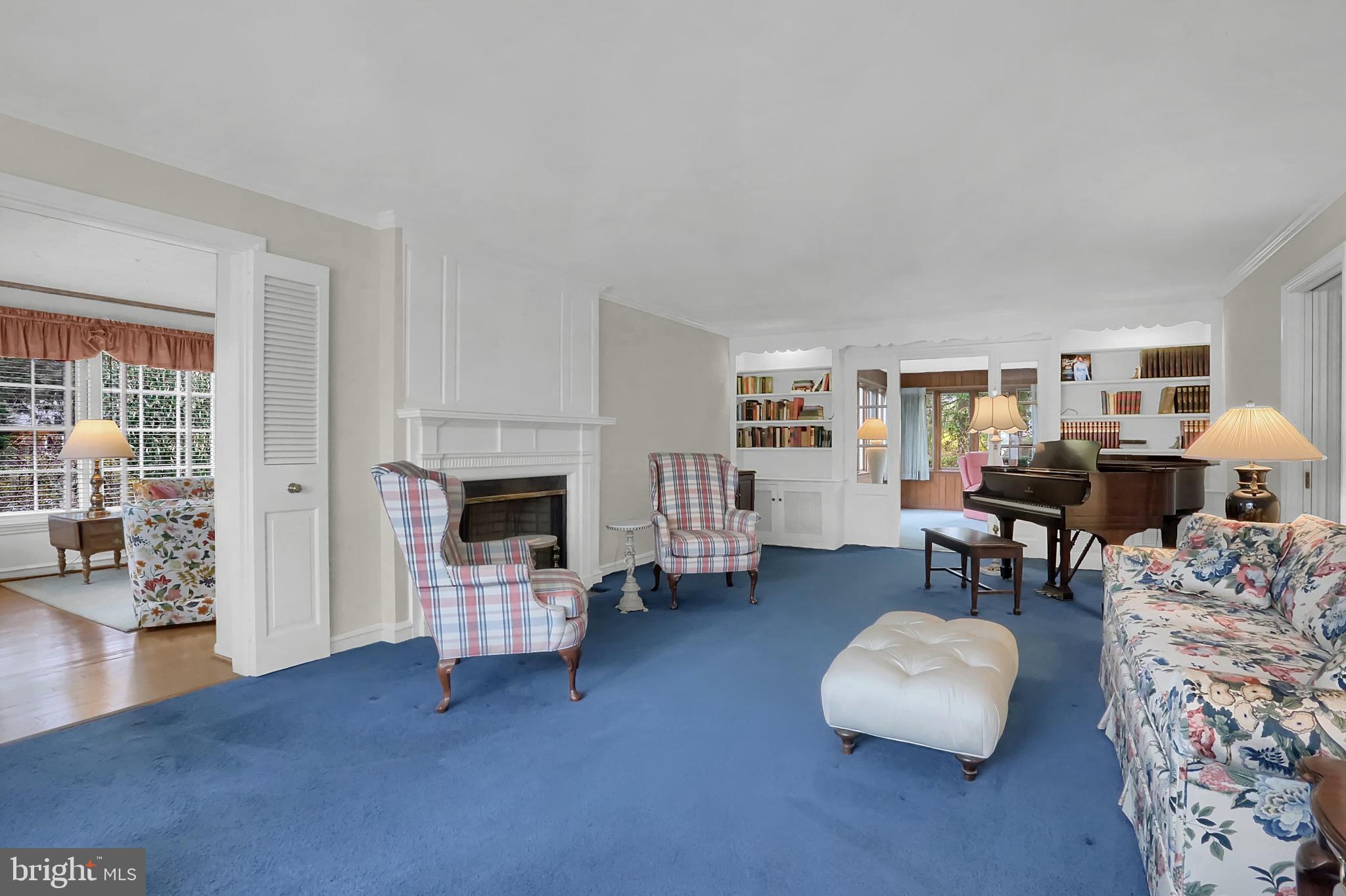 SCHOOL LANE HILLS - Residential