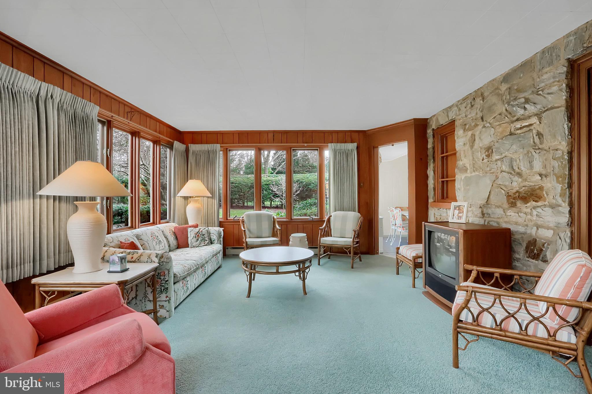SCHOOL LANE HILLS - Residential