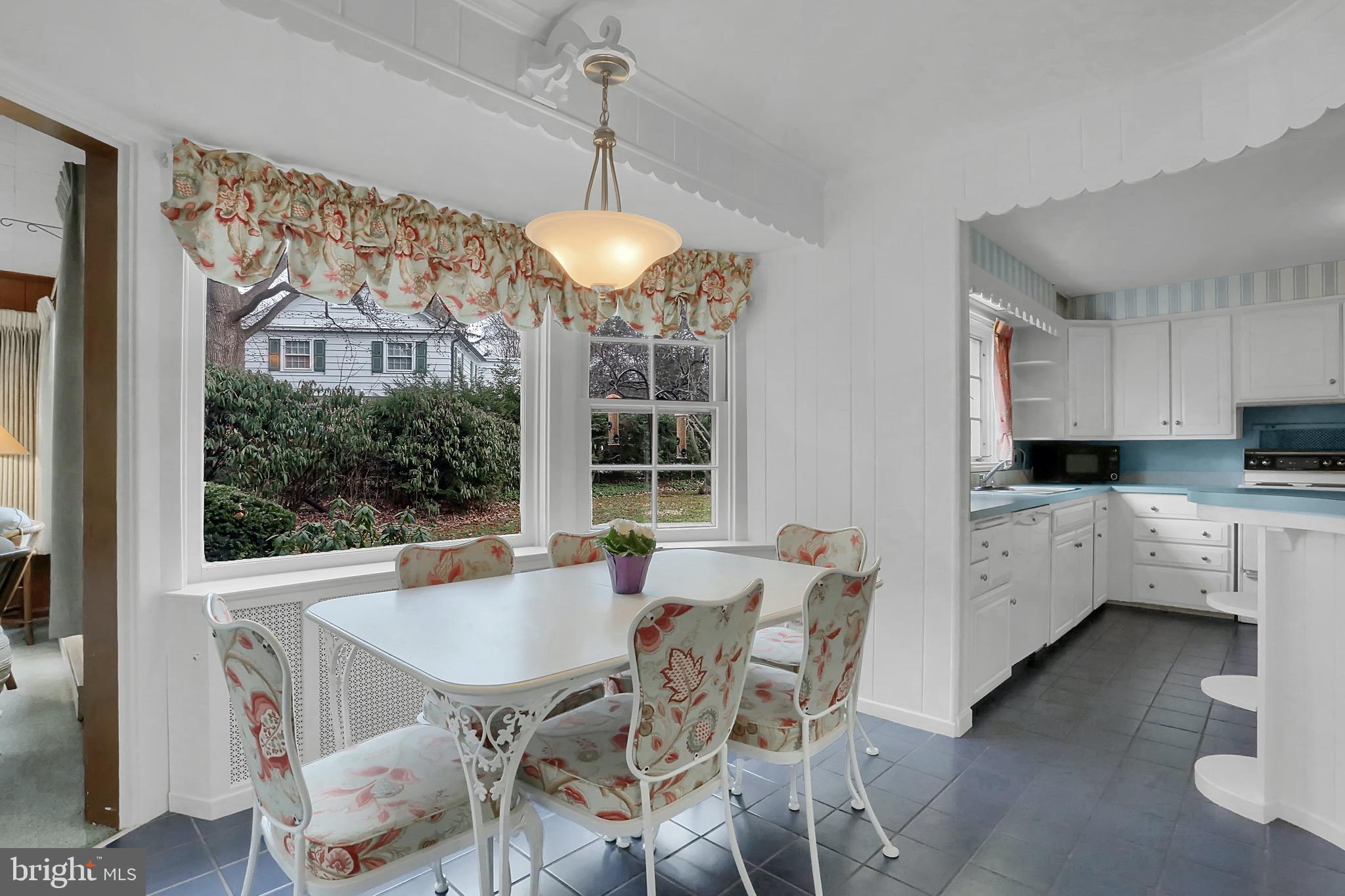 SCHOOL LANE HILLS - Residential