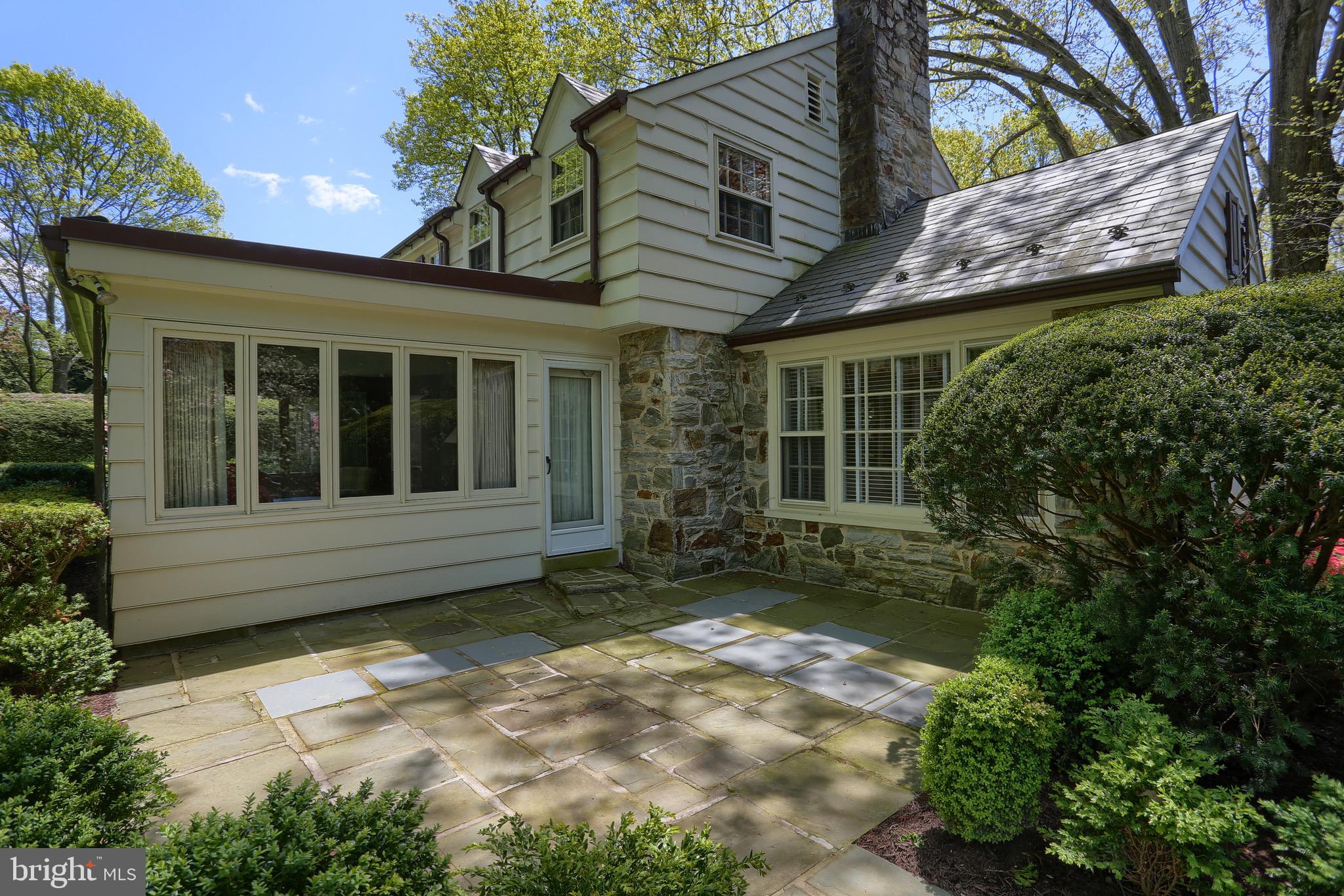 SCHOOL LANE HILLS - Residential