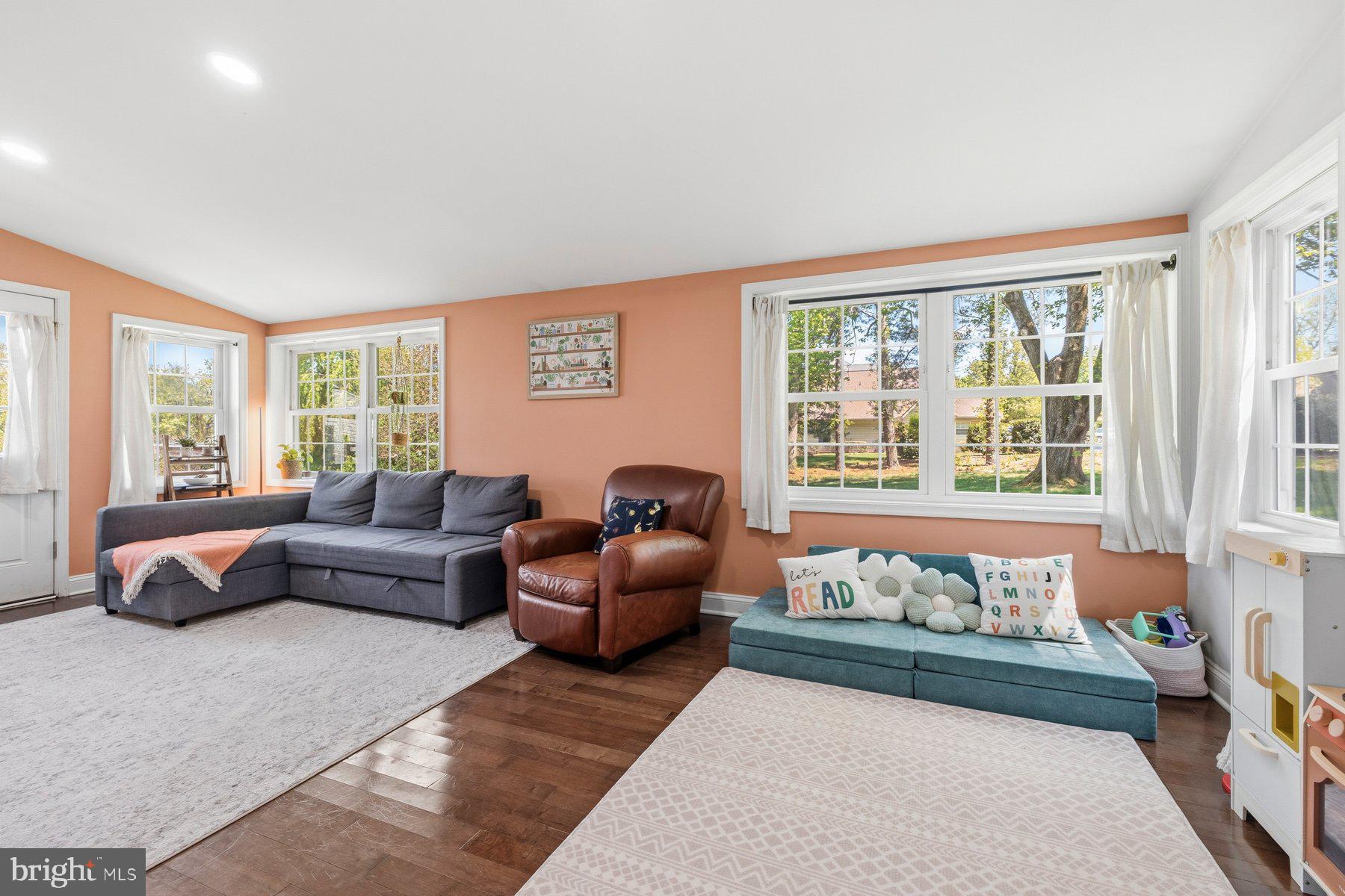 RIDGELY PARK - Residential