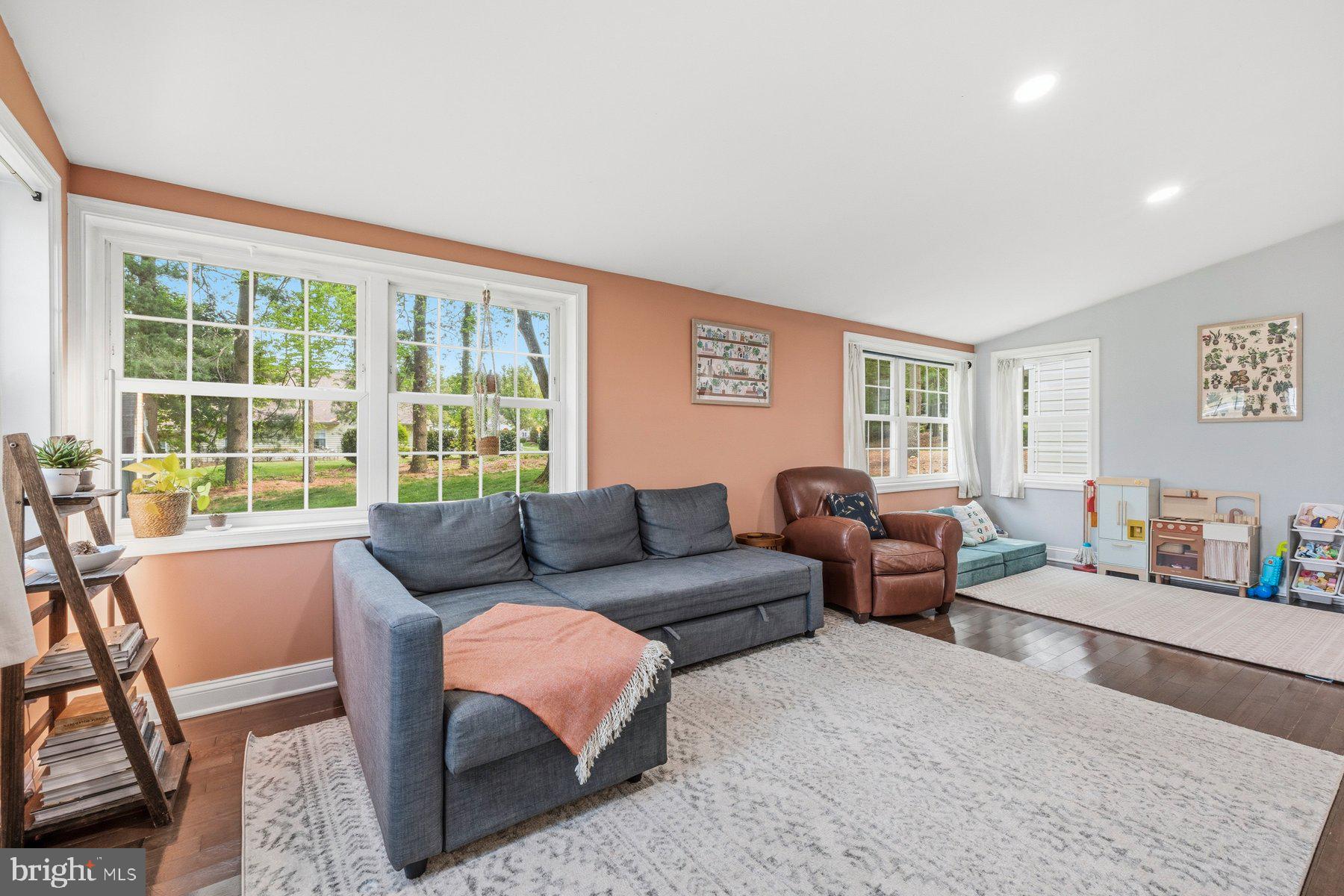 RIDGELY PARK - Residential