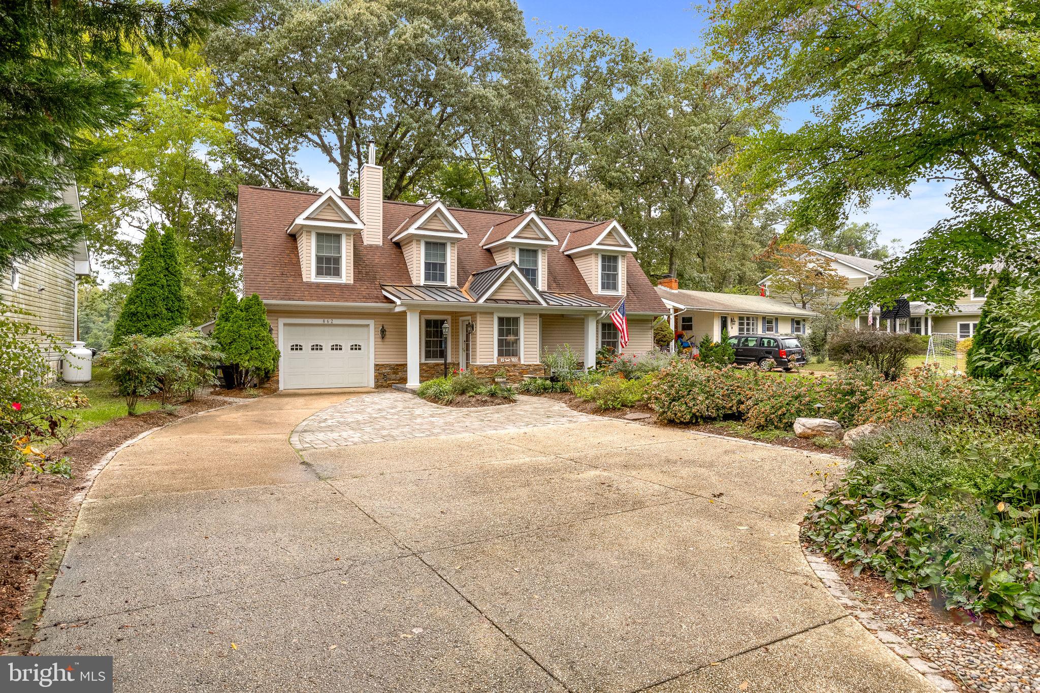 LONGVIEW ON MAGOTHY - Residential