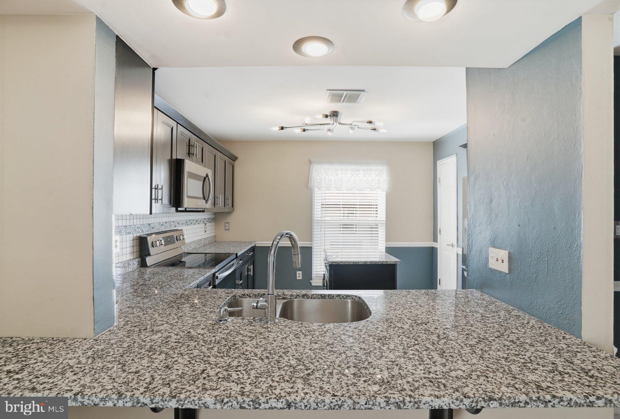 COUNTRYSIDE - Residential