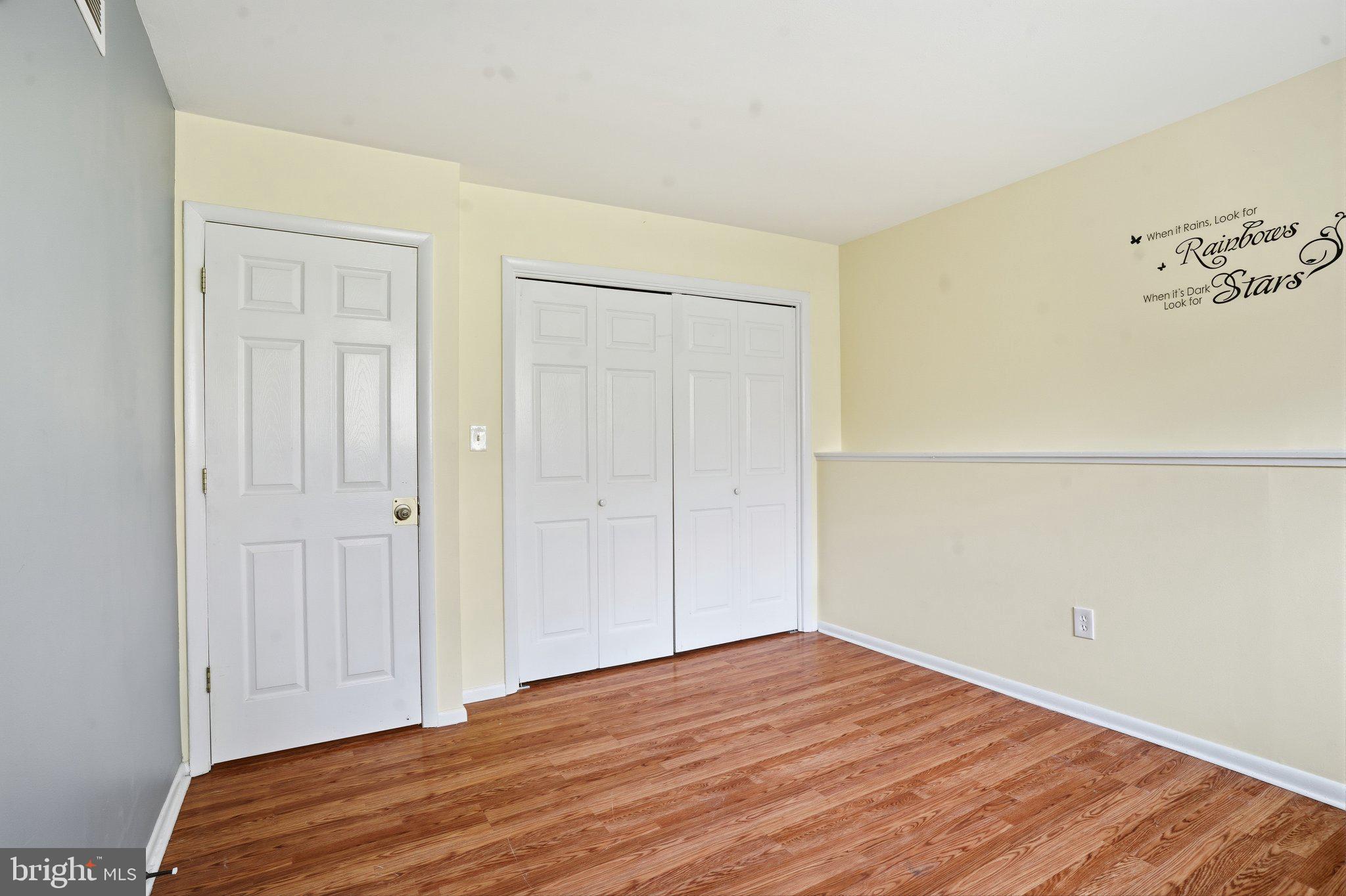 COUNTRYSIDE - Residential