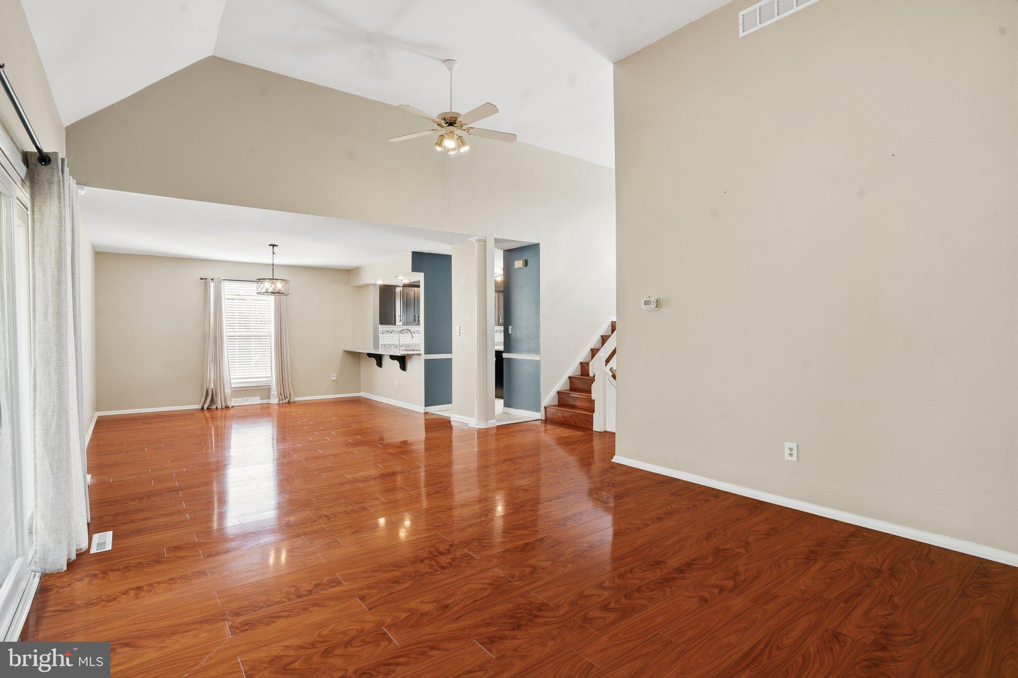 COUNTRYSIDE - Residential