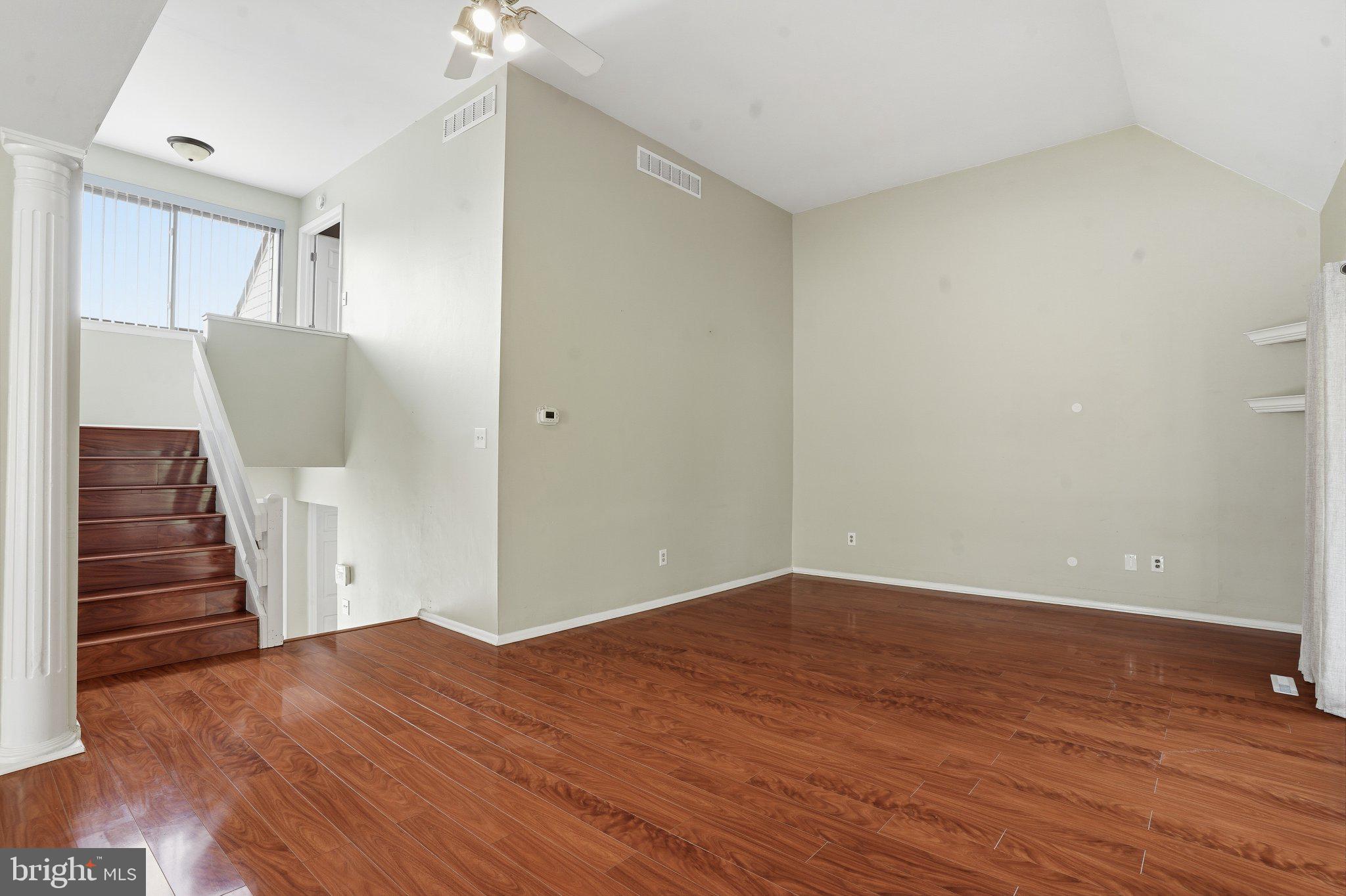 COUNTRYSIDE - Residential