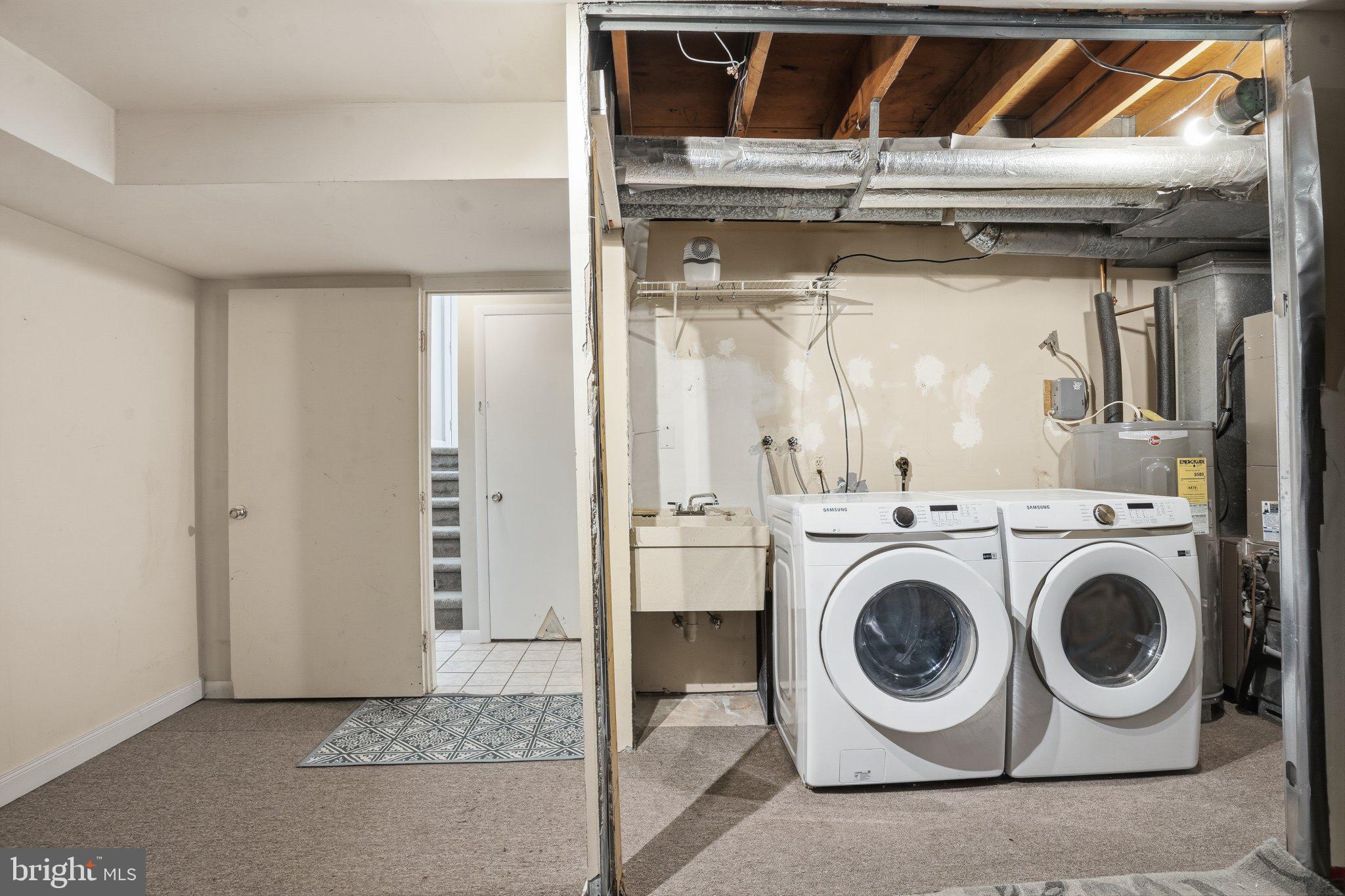 COUNTRYSIDE - Residential