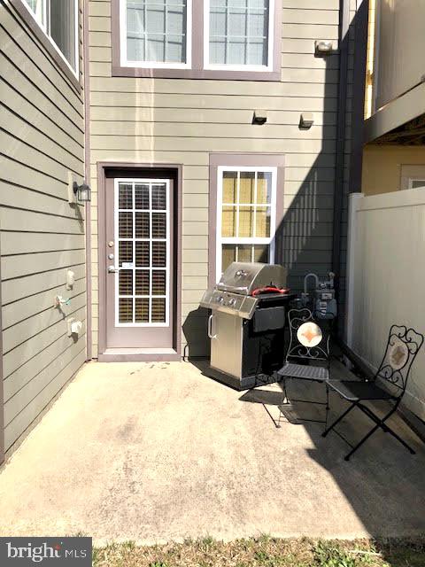 OAKLAWN - Residential Lease