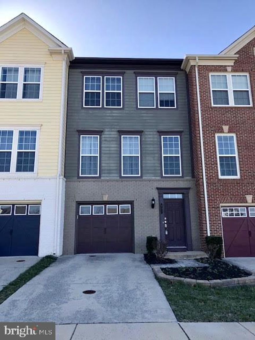 Lovely 4 bedroom, 3.5 bath townhouse, 1 car garage, with 3 level bump-out/extension!  Large family room/gourmet kitchen combo (granite counters, stainless steel appliances) with extension to use as an extra workspace or breakfast area.  Hardwood throughout this main level including dining/living room. Be greeted with tiled floors upon entering the first floor along with open rec room space, bedroom and full bath on this level. Primary room has extended space for a sitting room and the primary bath has upgraded tiles, granite counters, and a soak-in tub and shower combo. Small patio in the back.  Enjoy the playground, park/open space, clubhouse & pool right in front, & ample guest parking. Live close to Downtown Leesburg, Outlets & Dulles Greenway!  

*Photos are from before the current tenant moved in. Upon tenant move out, the carpets will be professionally steam cleaned and home will be professionally cleaned.