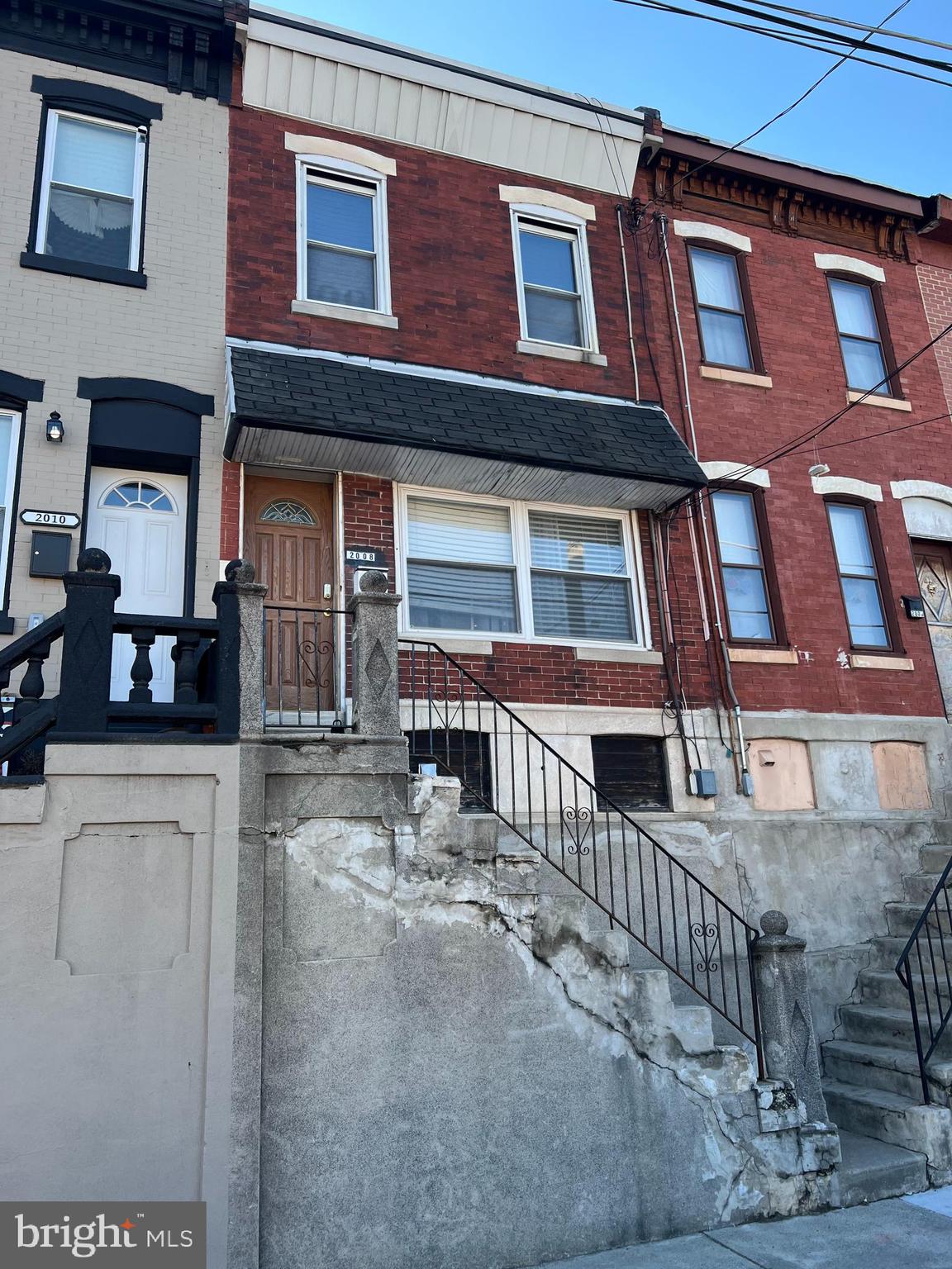 EAST KENSINGTON - Residential