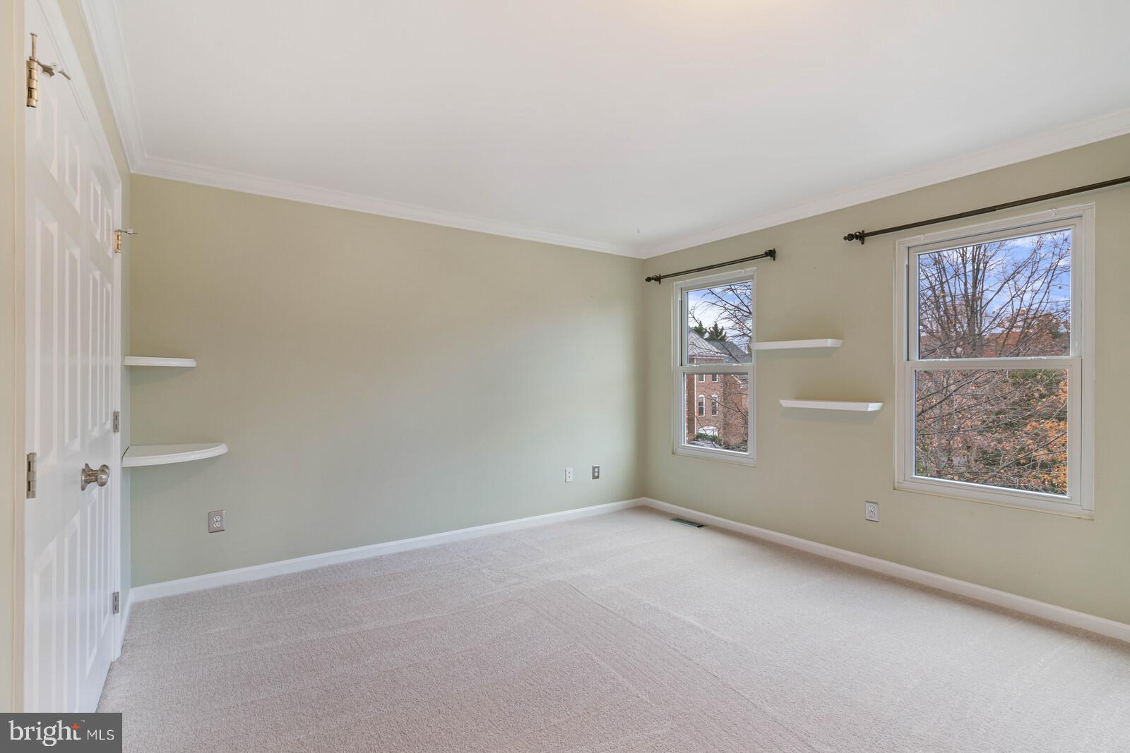 RESTON TOWN CENTER - Residential