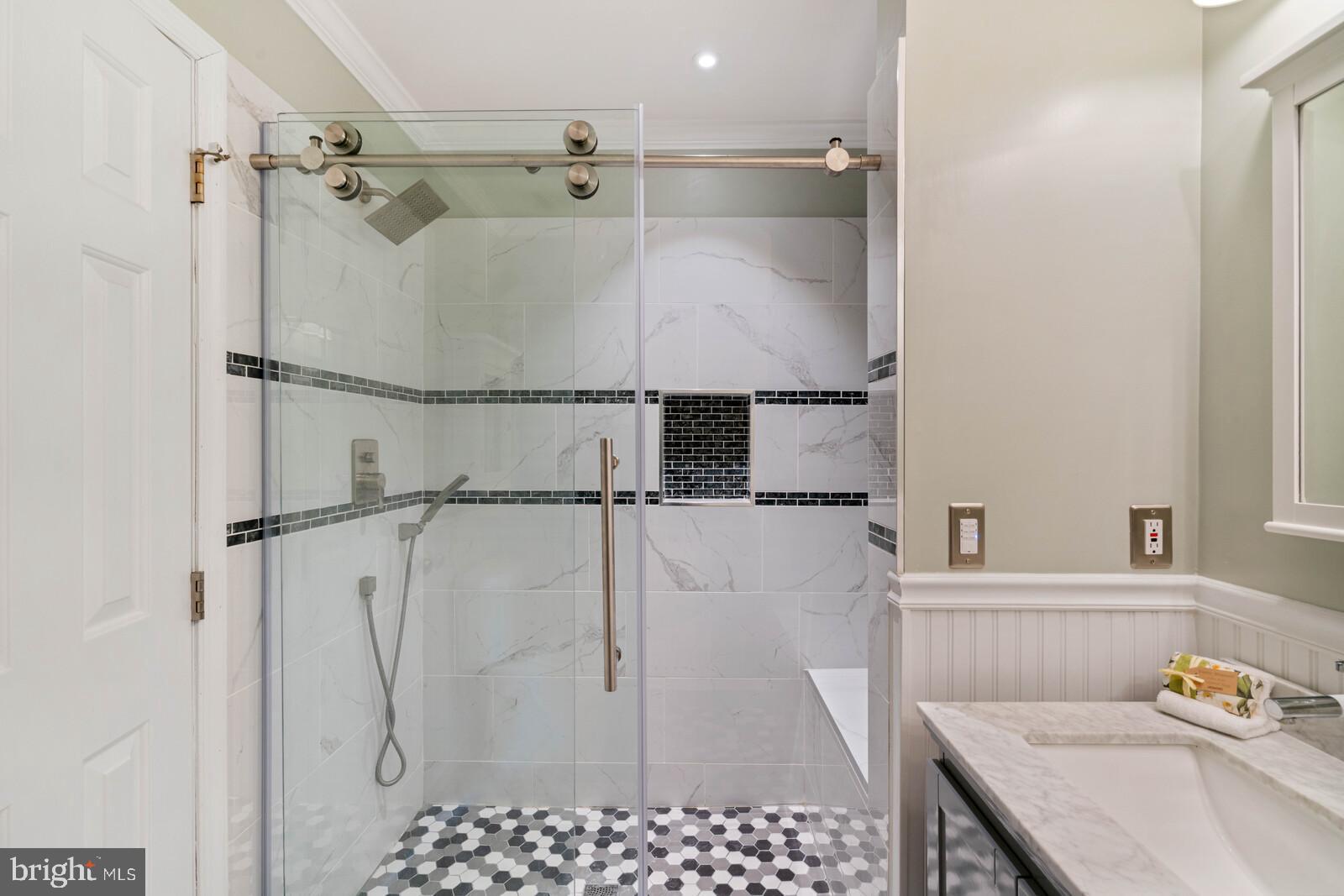 RESTON TOWN CENTER - Residential