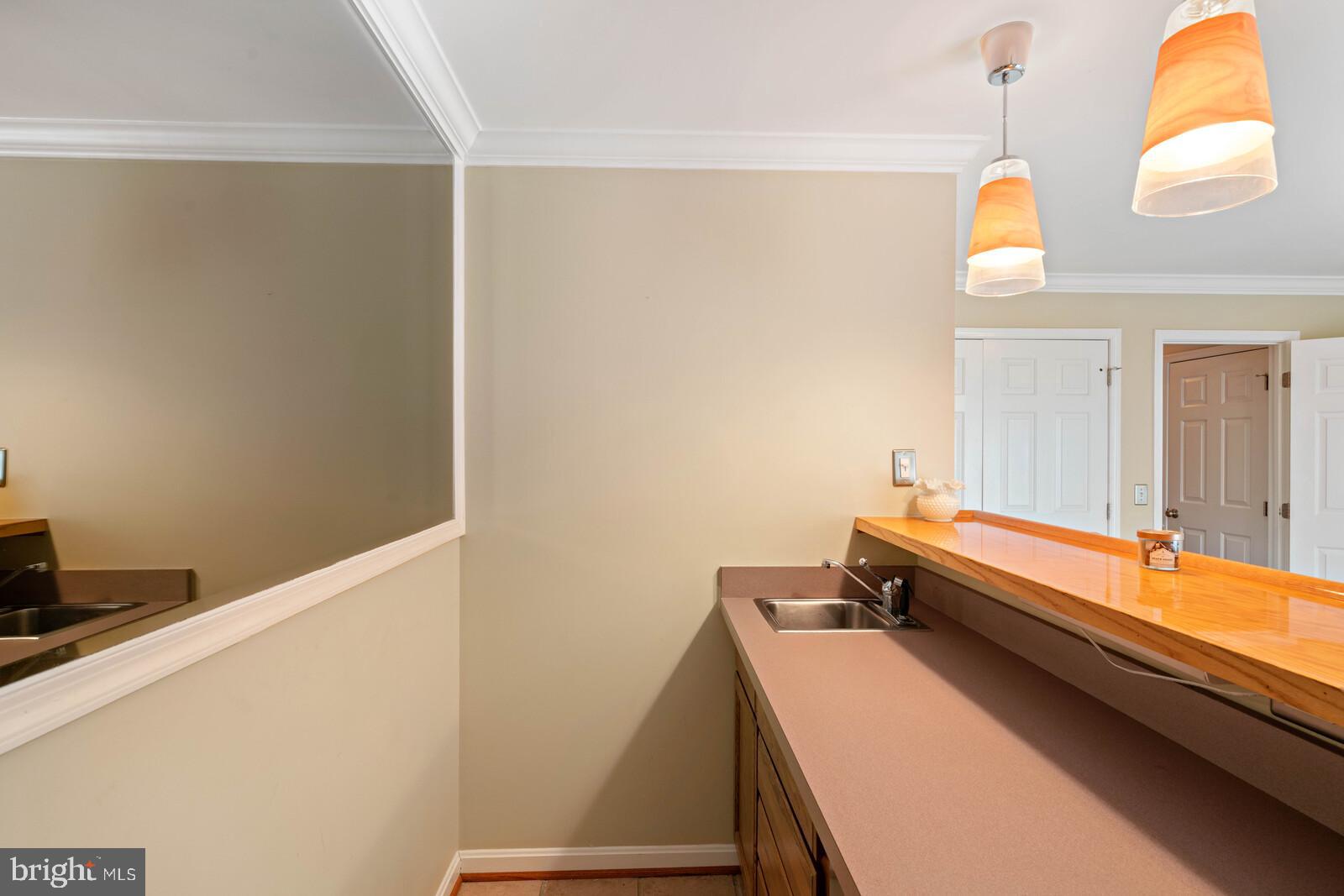 RESTON TOWN CENTER - Residential