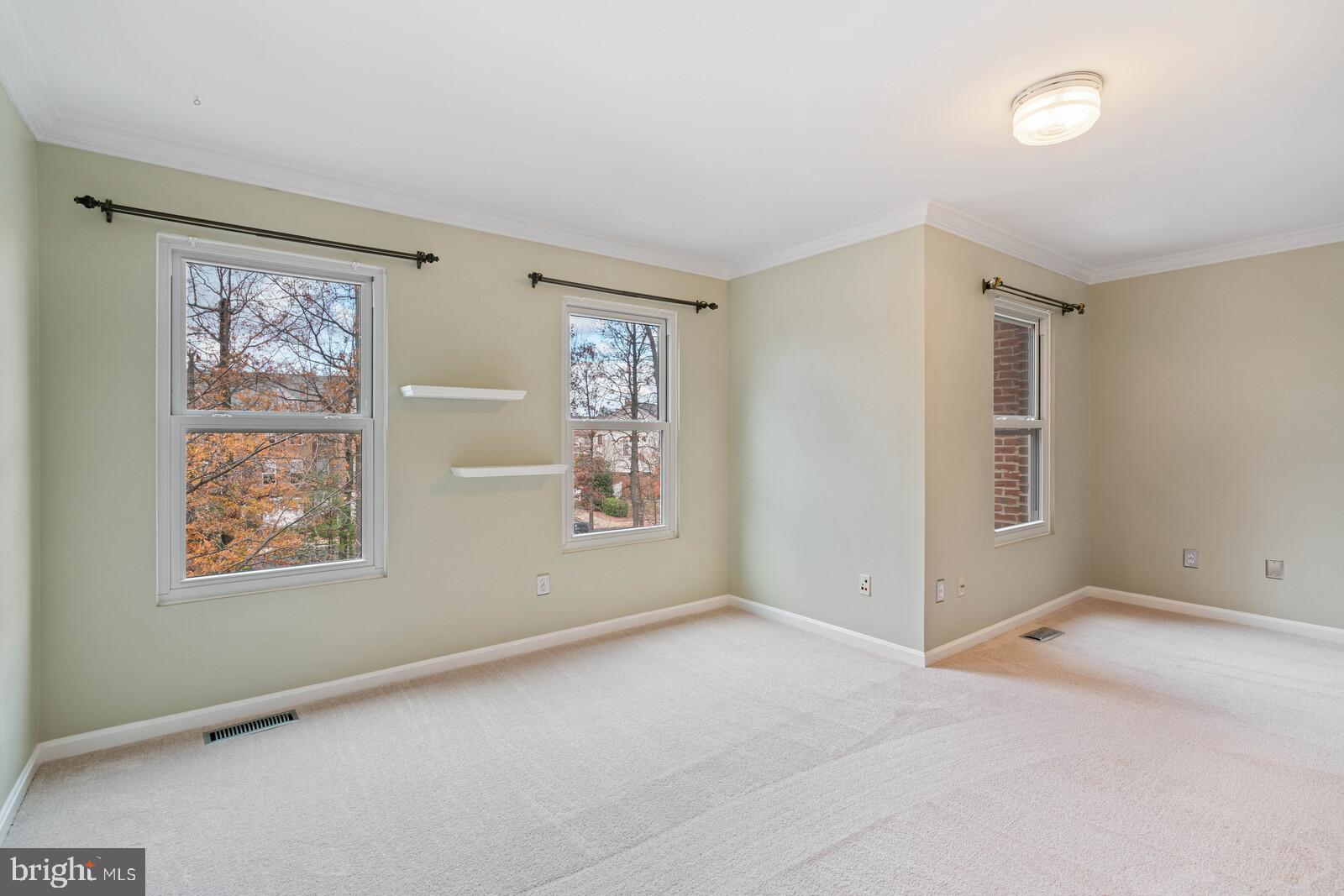 RESTON TOWN CENTER - Residential