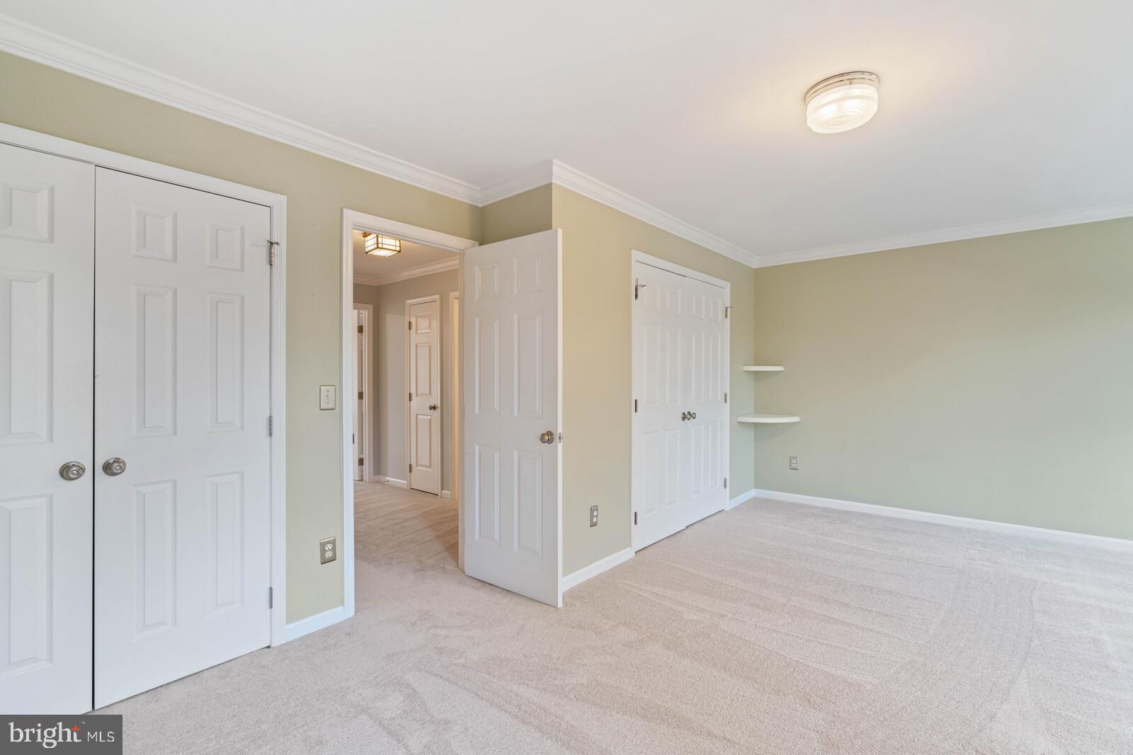 RESTON TOWN CENTER - Residential