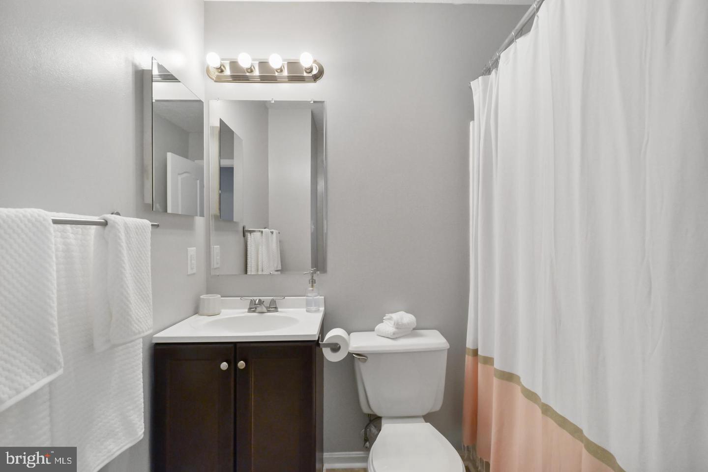 LAUREL GLEN - Residential Lease