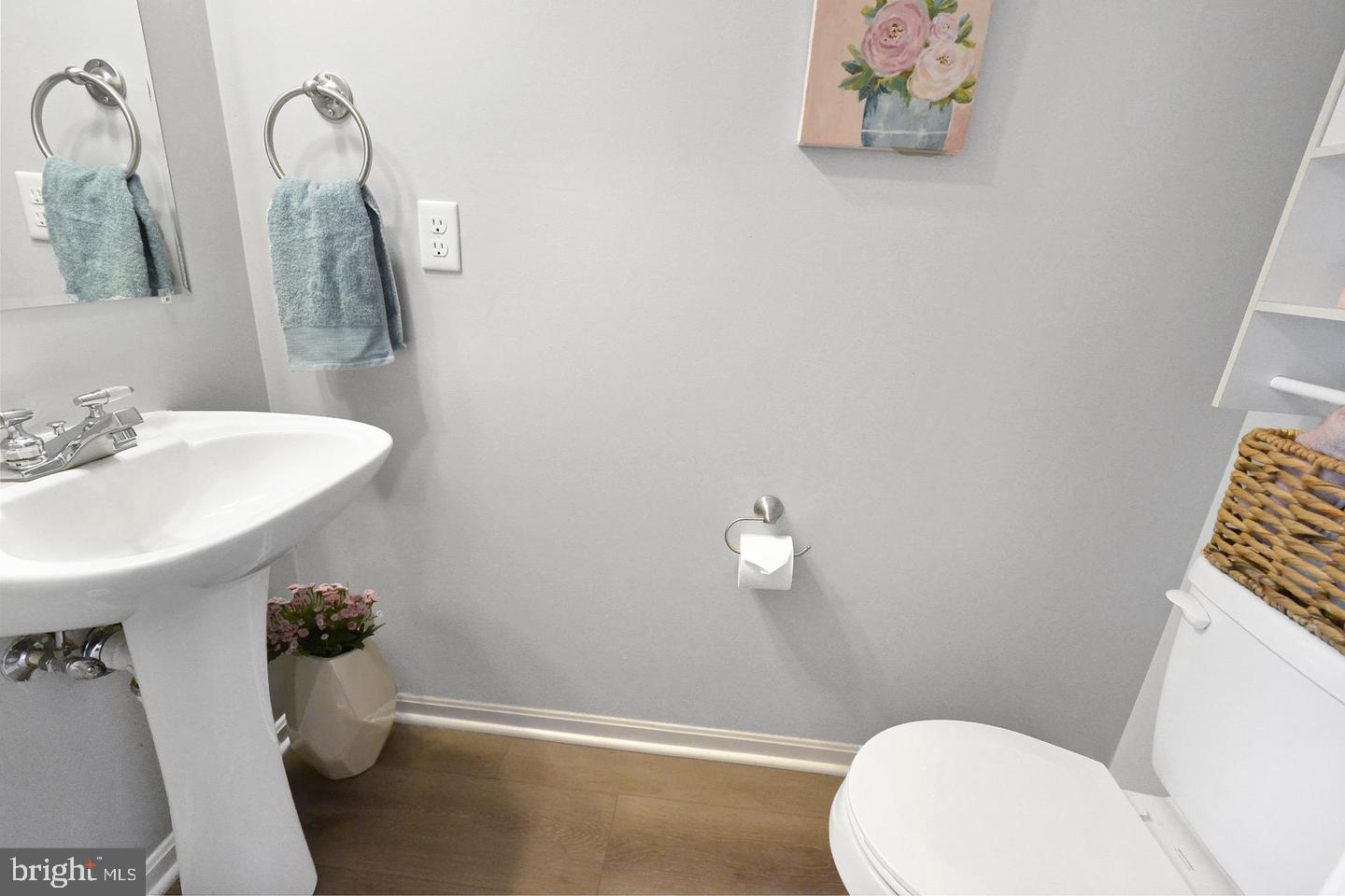 LAUREL GLEN - Residential Lease