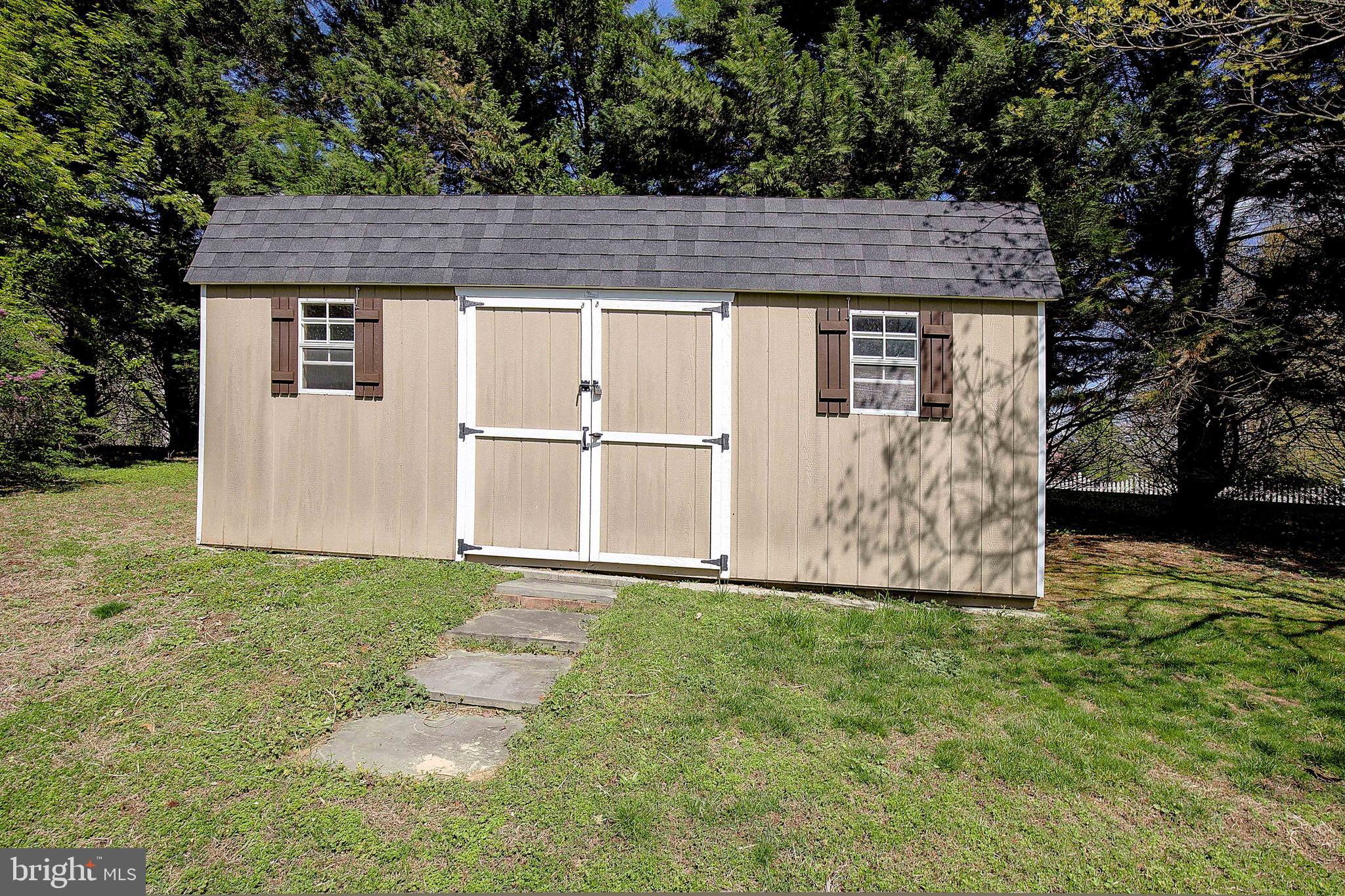 TROTTS POND ESTATES - Residential