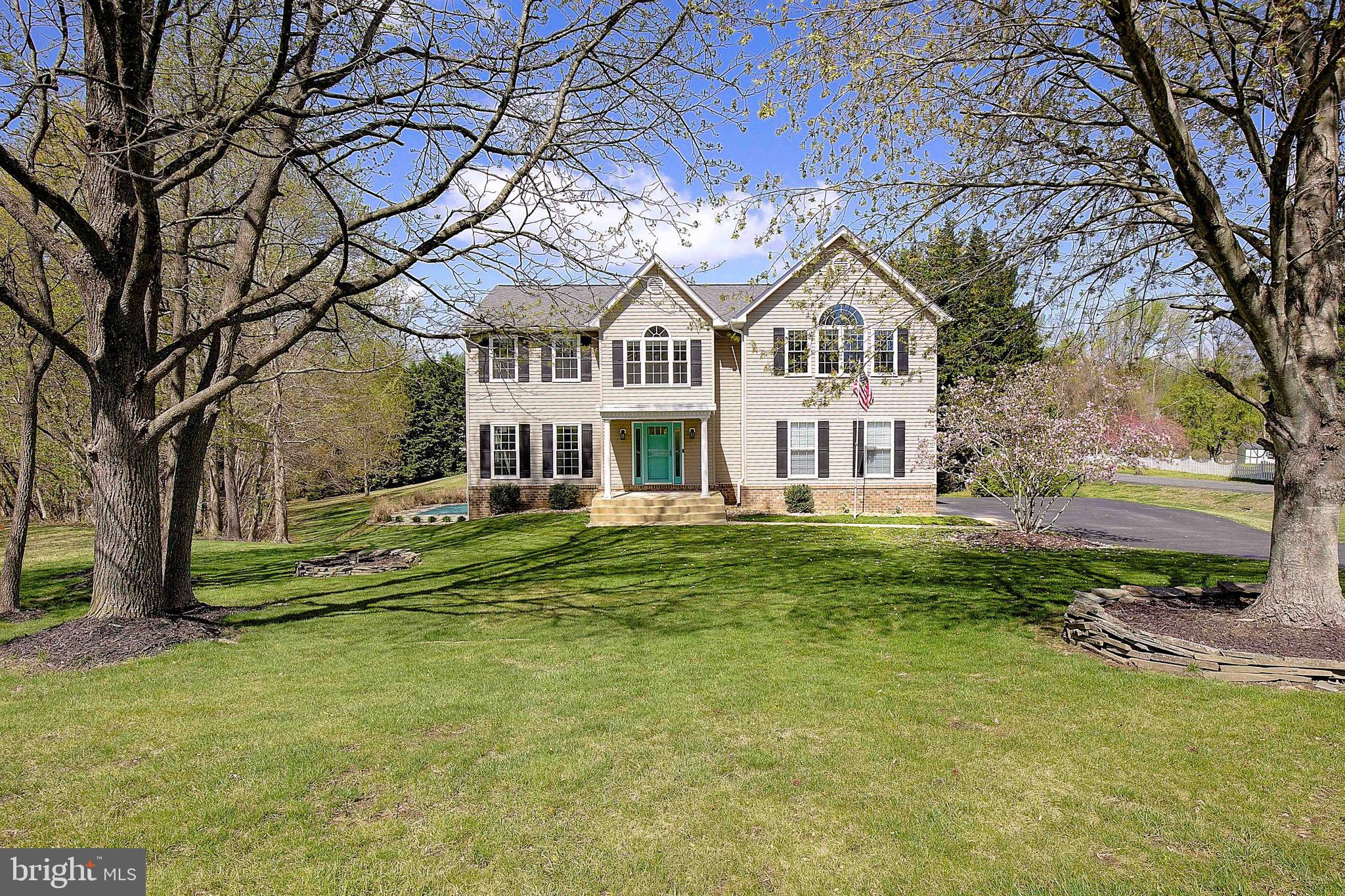 TROTTS POND ESTATES - Residential