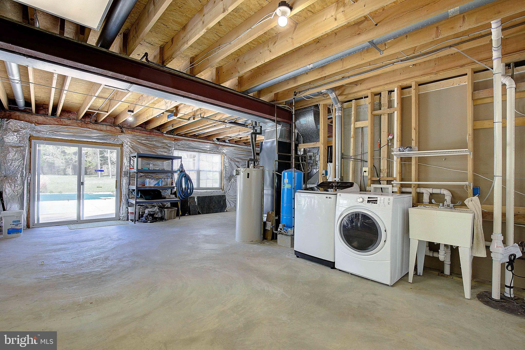 TROTTS POND ESTATES - Residential