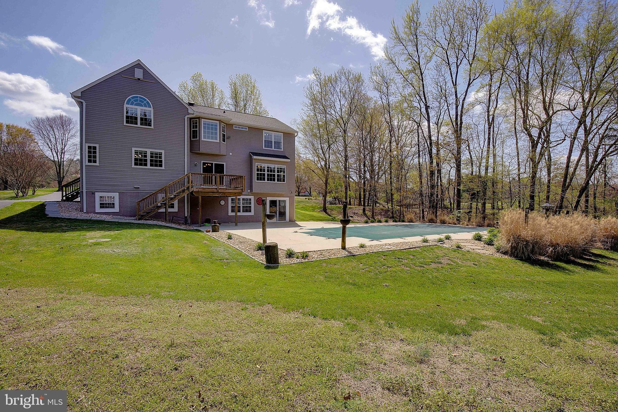 TROTTS POND ESTATES - Residential