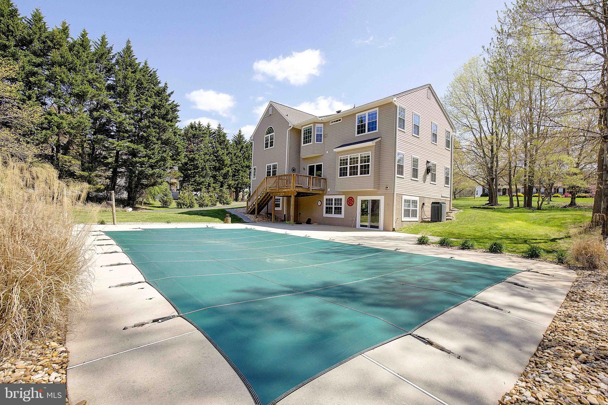 TROTTS POND ESTATES - Residential