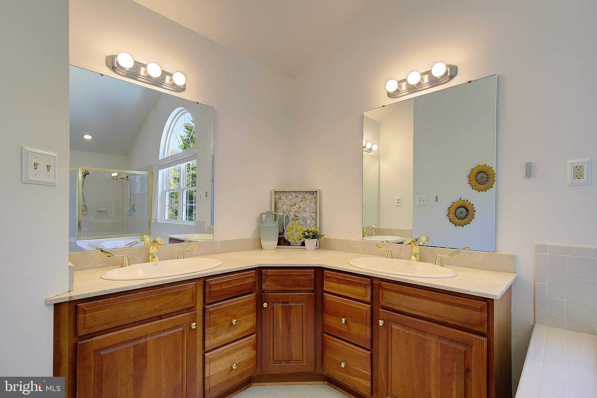 TROTTS POND ESTATES - Residential