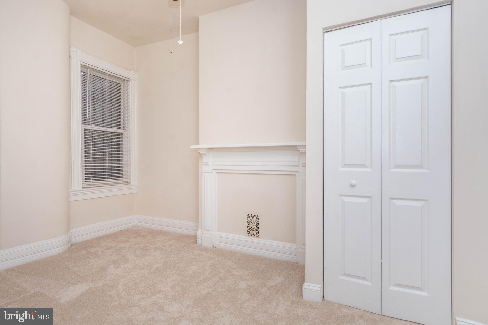 UPTON - Residential Lease