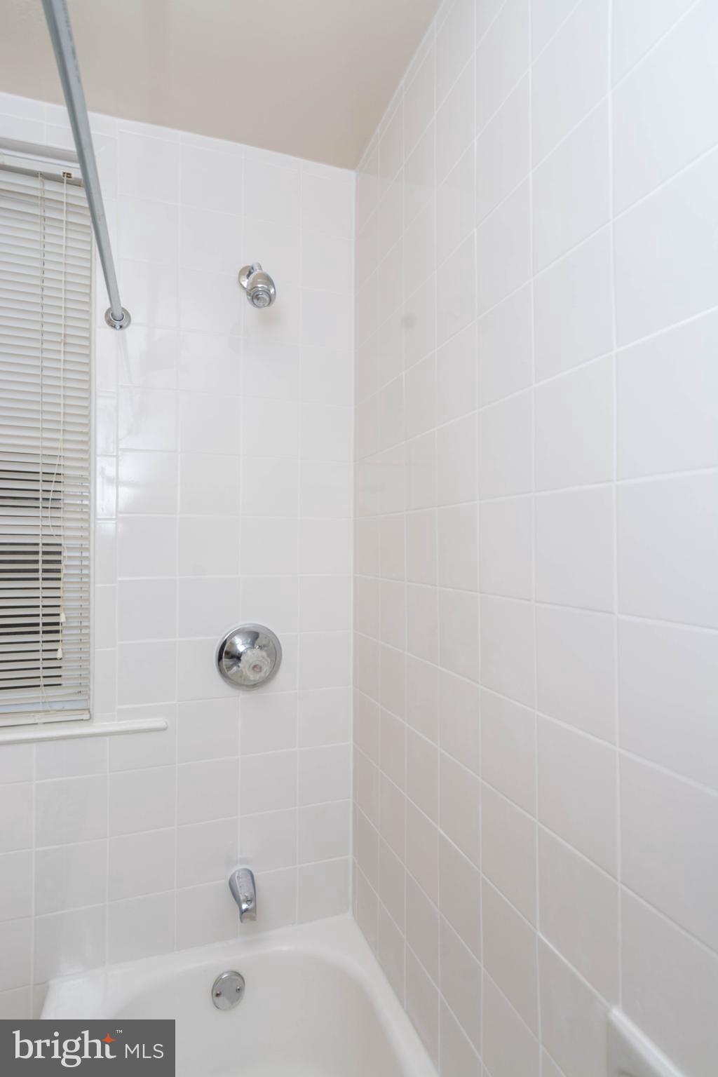 UPTON - Residential Lease