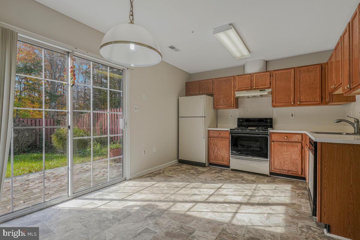 MEADOWS AT WHITE OAK - Residential