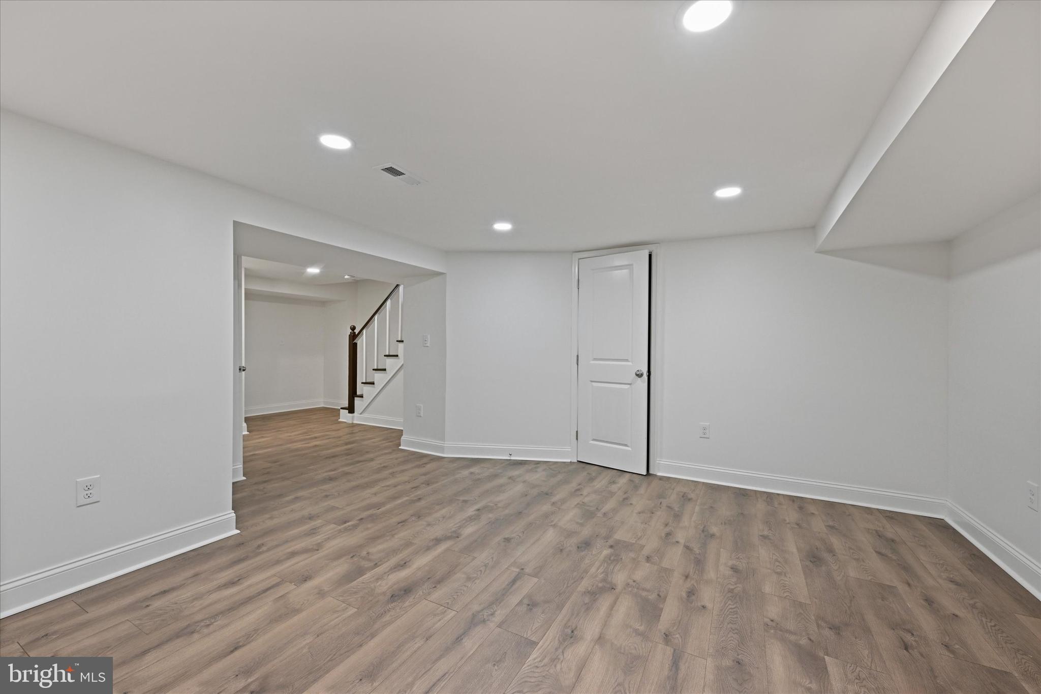 STONELEIGH - Residential