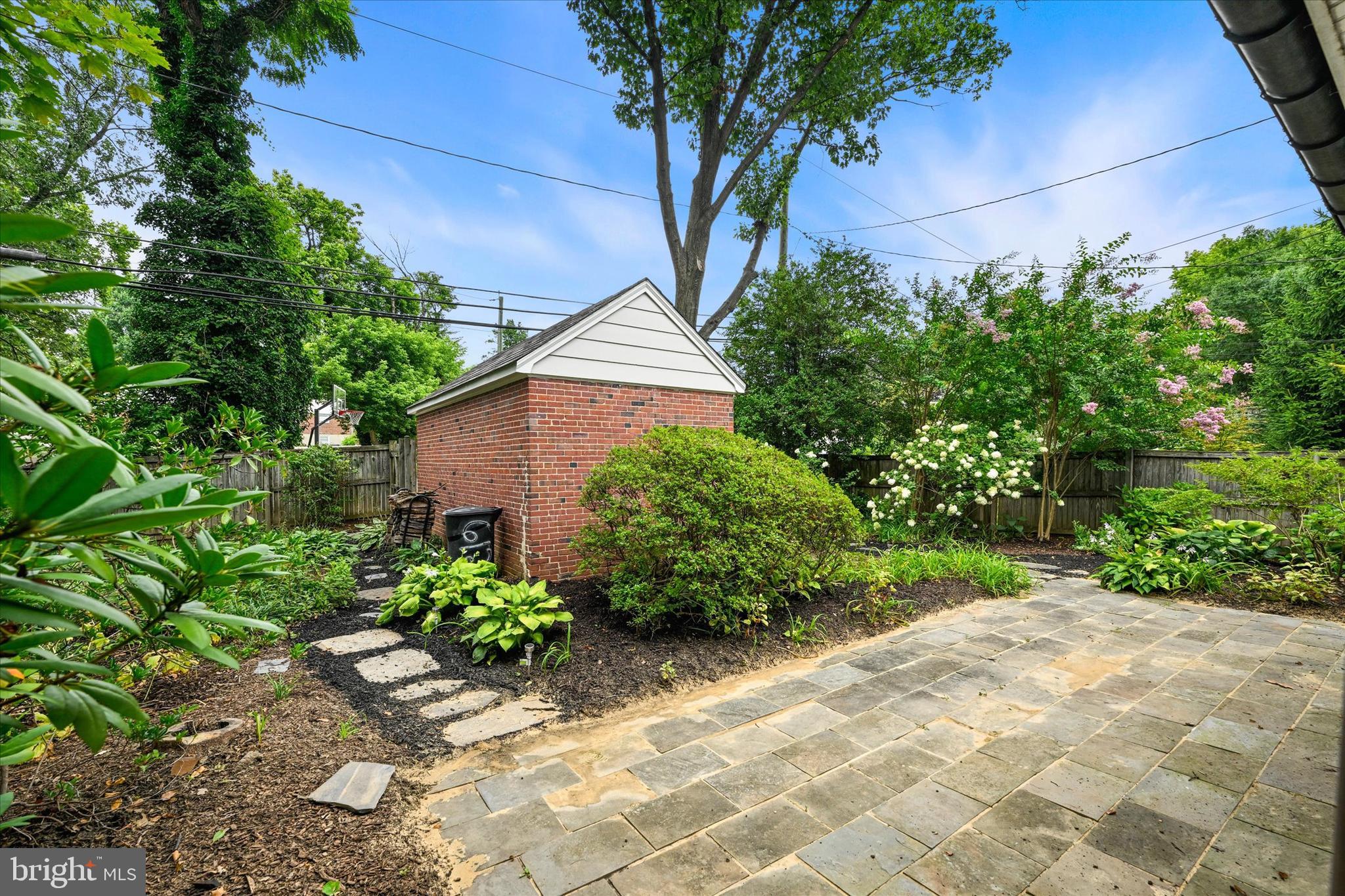 STONELEIGH - Residential