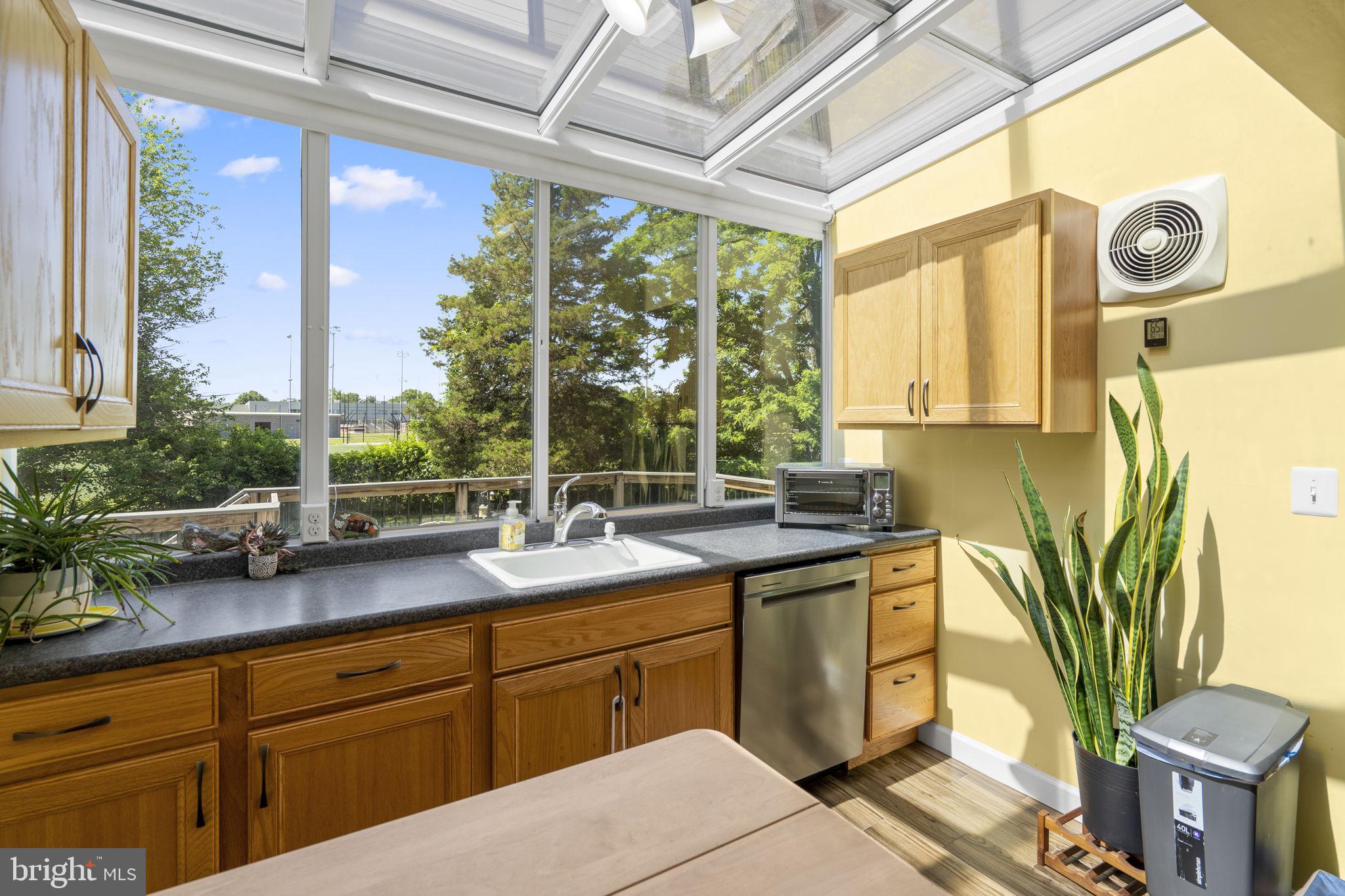 12241 PARKSTREAM TERRACE