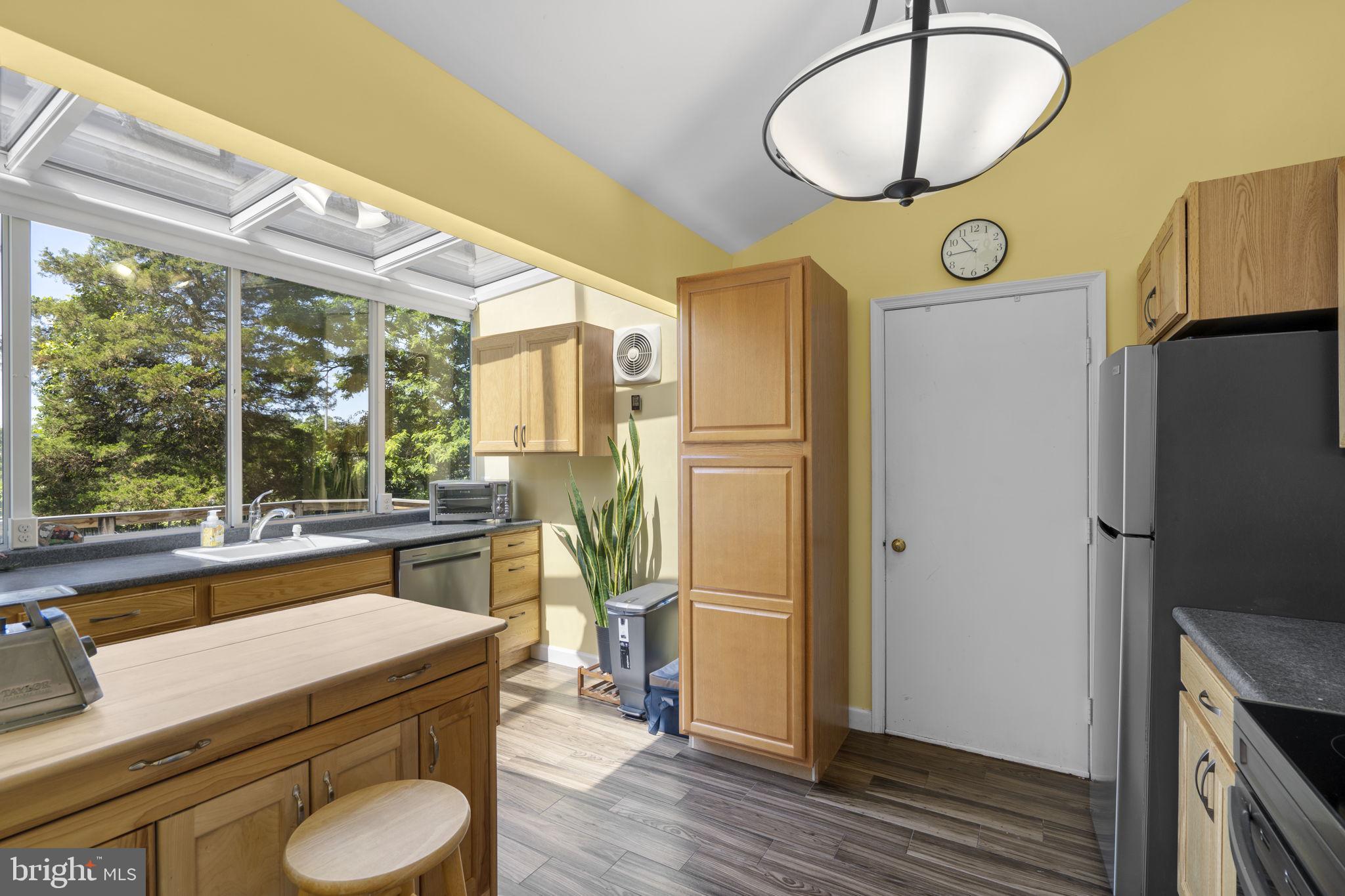 12241 PARKSTREAM TERRACE